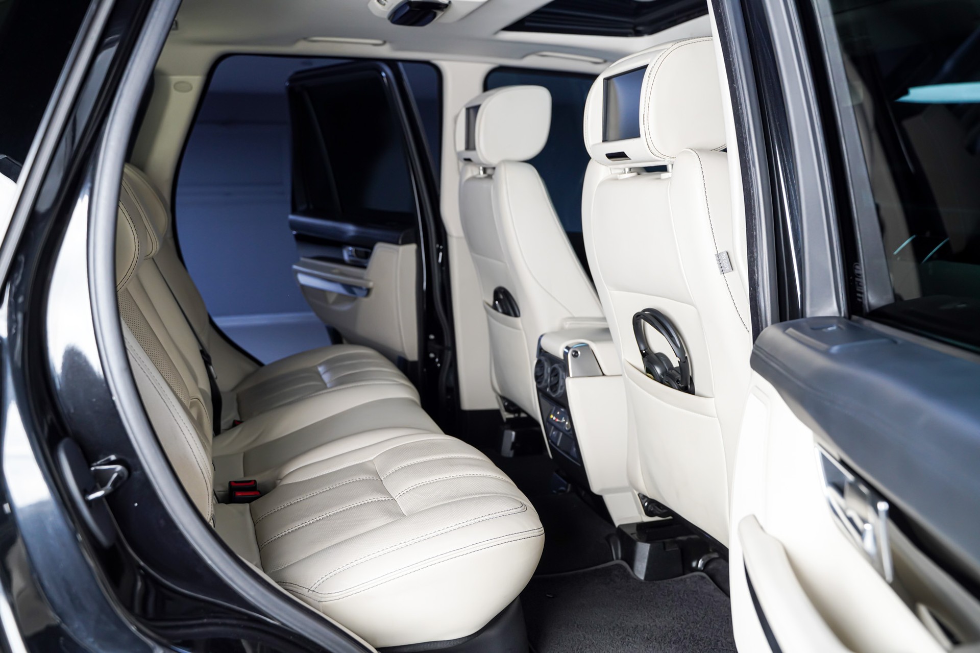 LAND ROVER Range Rover Sport 3.0 TDV6 Autobiography Automatic-image-14