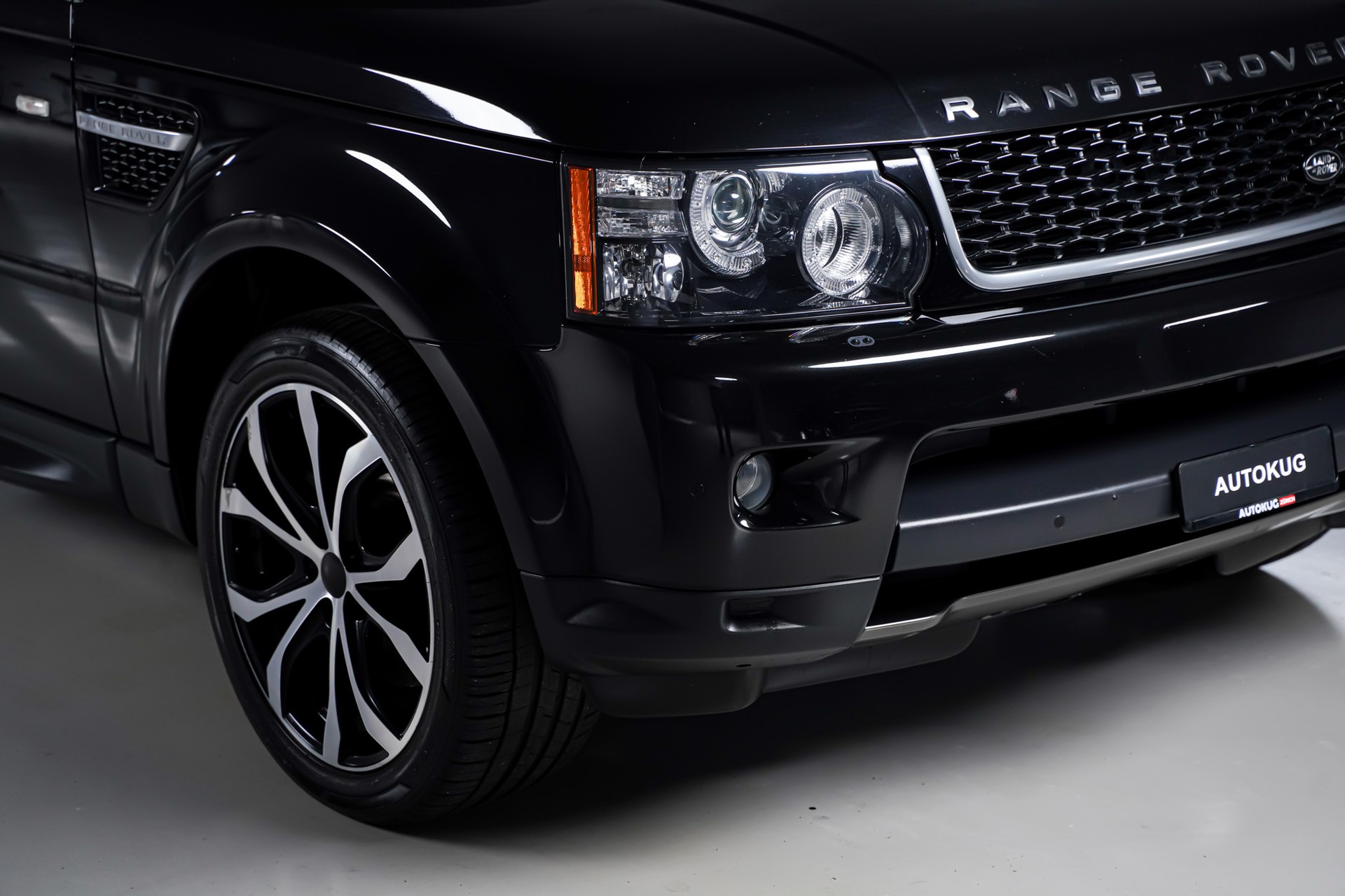 LAND ROVER Range Rover Sport 3.0 TDV6 Autobiography Automatic-image-3