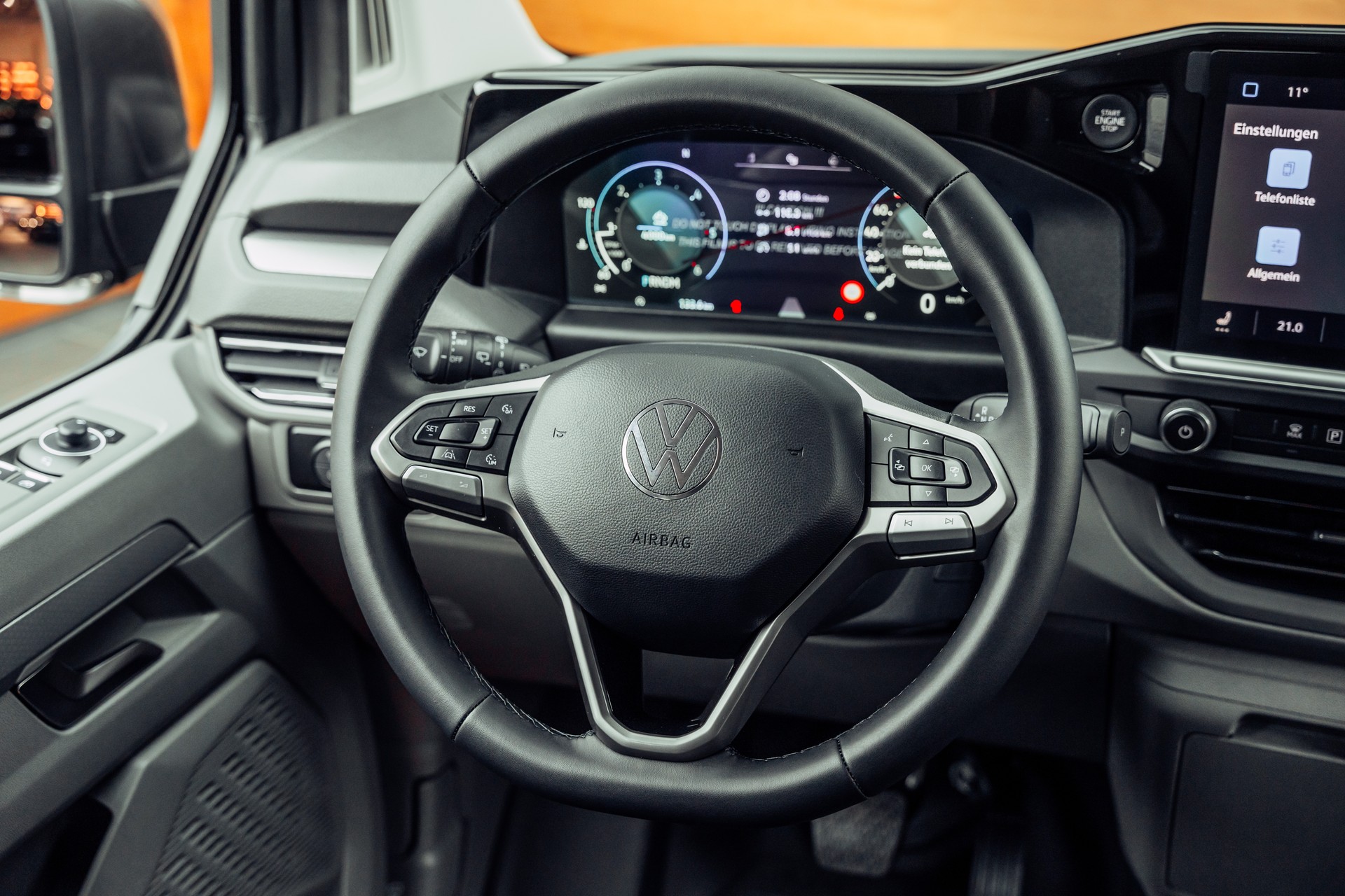 VW Multivan 2.0 TDI DSG Lang-image-14