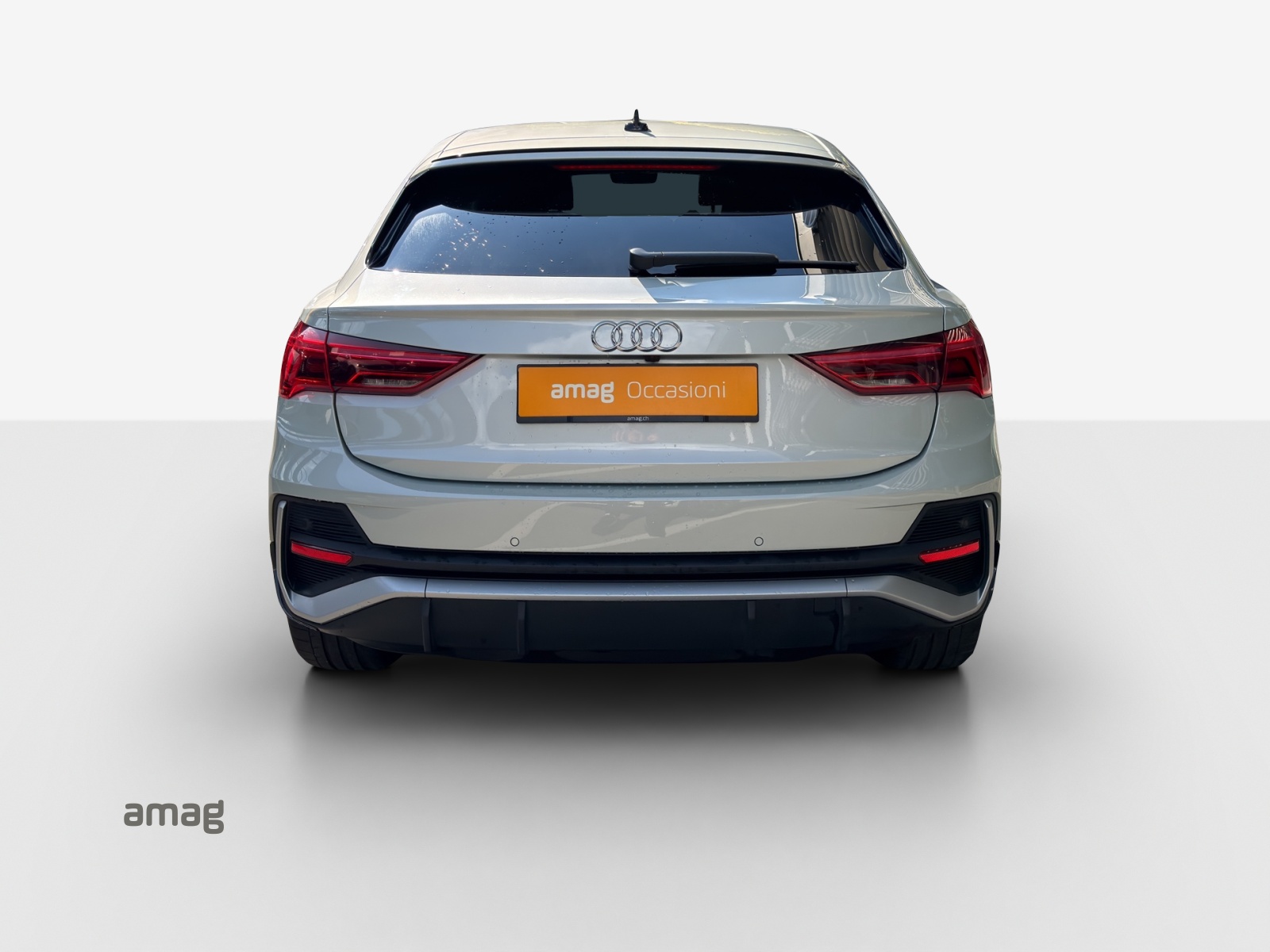 AUDI Q3 Sportback 45 TFSI e S line S-tronic-image-4