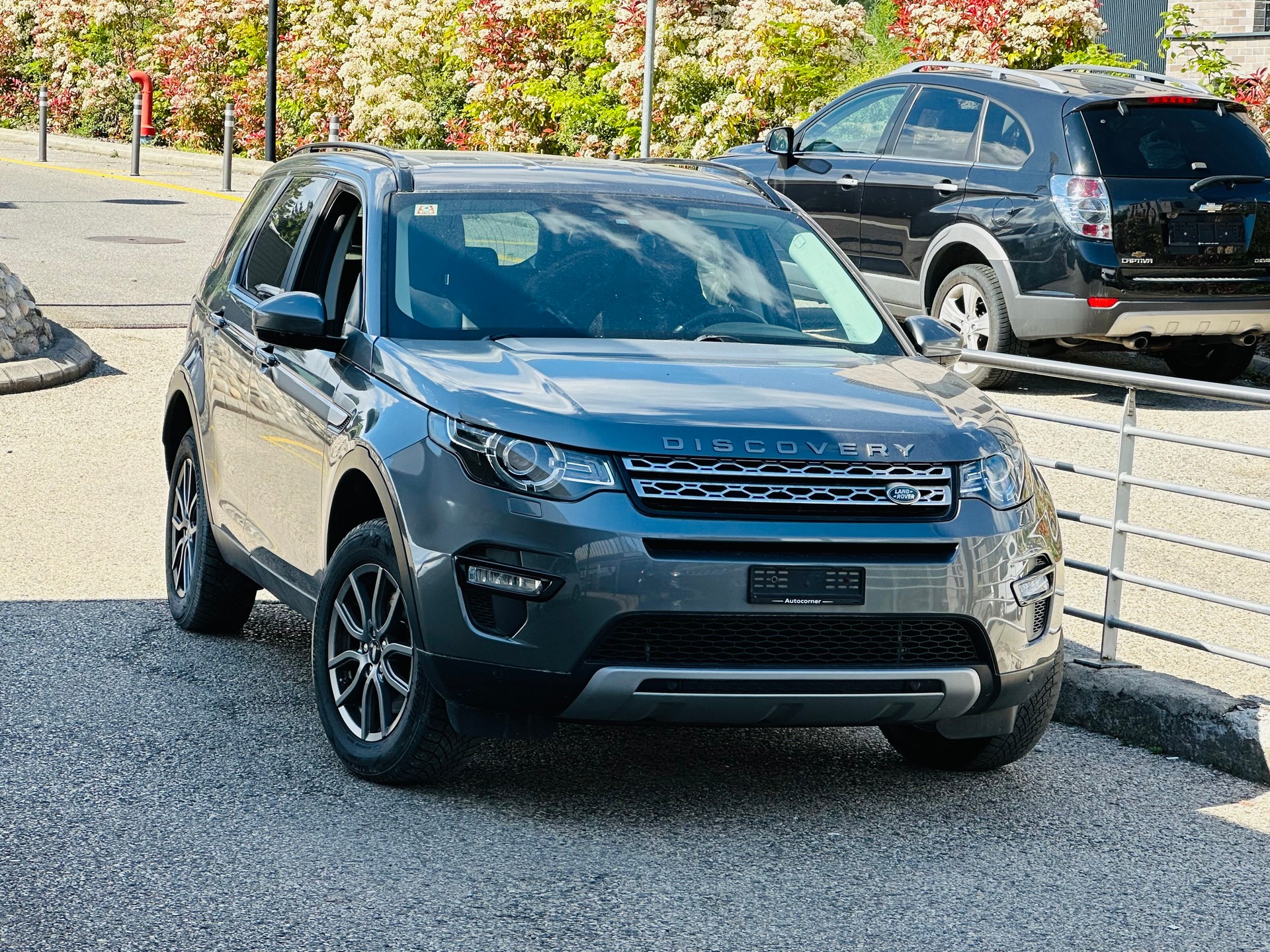 LAND ROVER Discovery Sport 2.0 TD4 HSE Luxury AT9-image-2