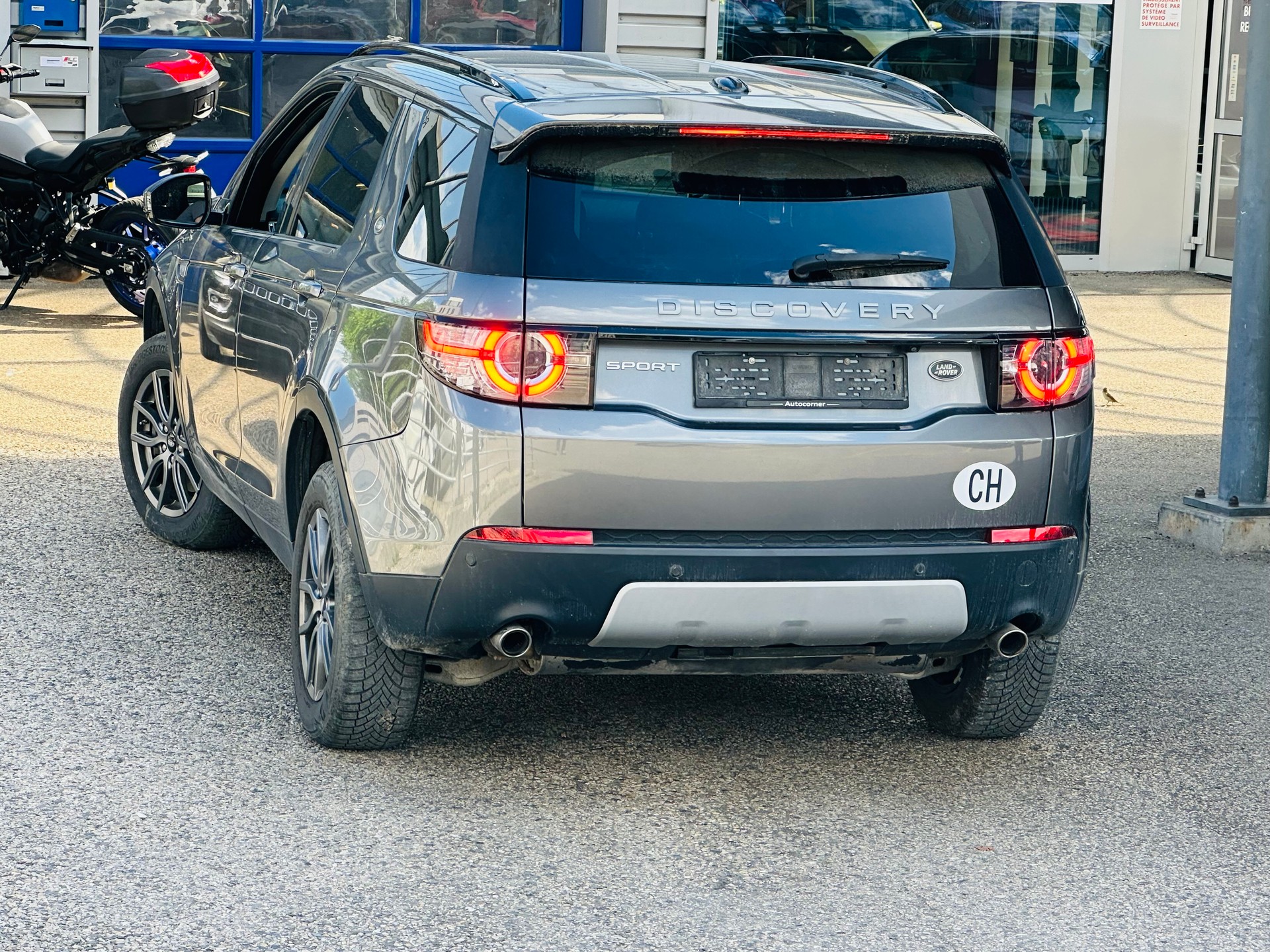LAND ROVER Discovery Sport 2.0 TD4 HSE Luxury AT9-image-4