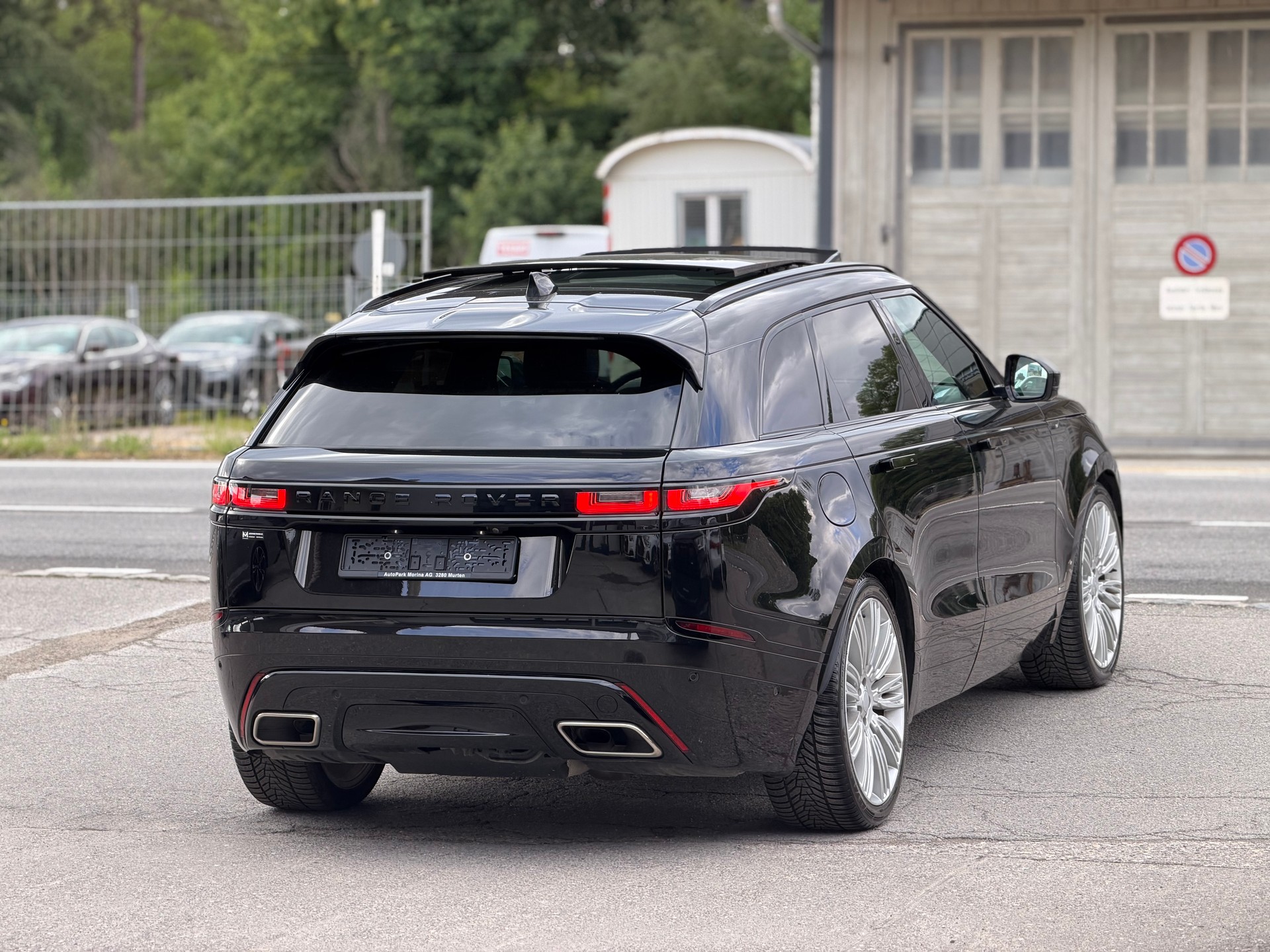 LAND ROVER Range Rover Velar R-Dynamic D 300 I6 MHEV SE Automatic-image-4