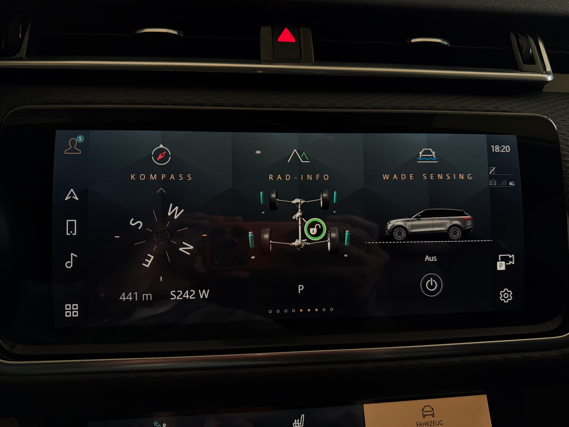 LAND ROVER Range Rover Velar R-Dynamic D 300 I6 MHEV SE Automatic-image-23