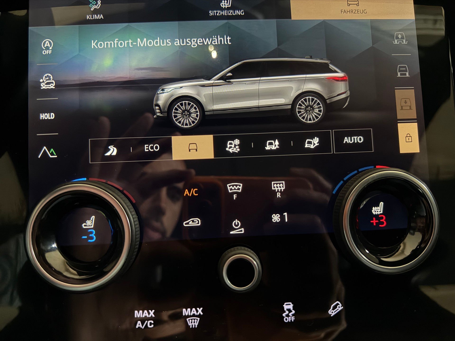 LAND ROVER Range Rover Velar R-Dynamic D 300 I6 MHEV SE Automatic-image-20