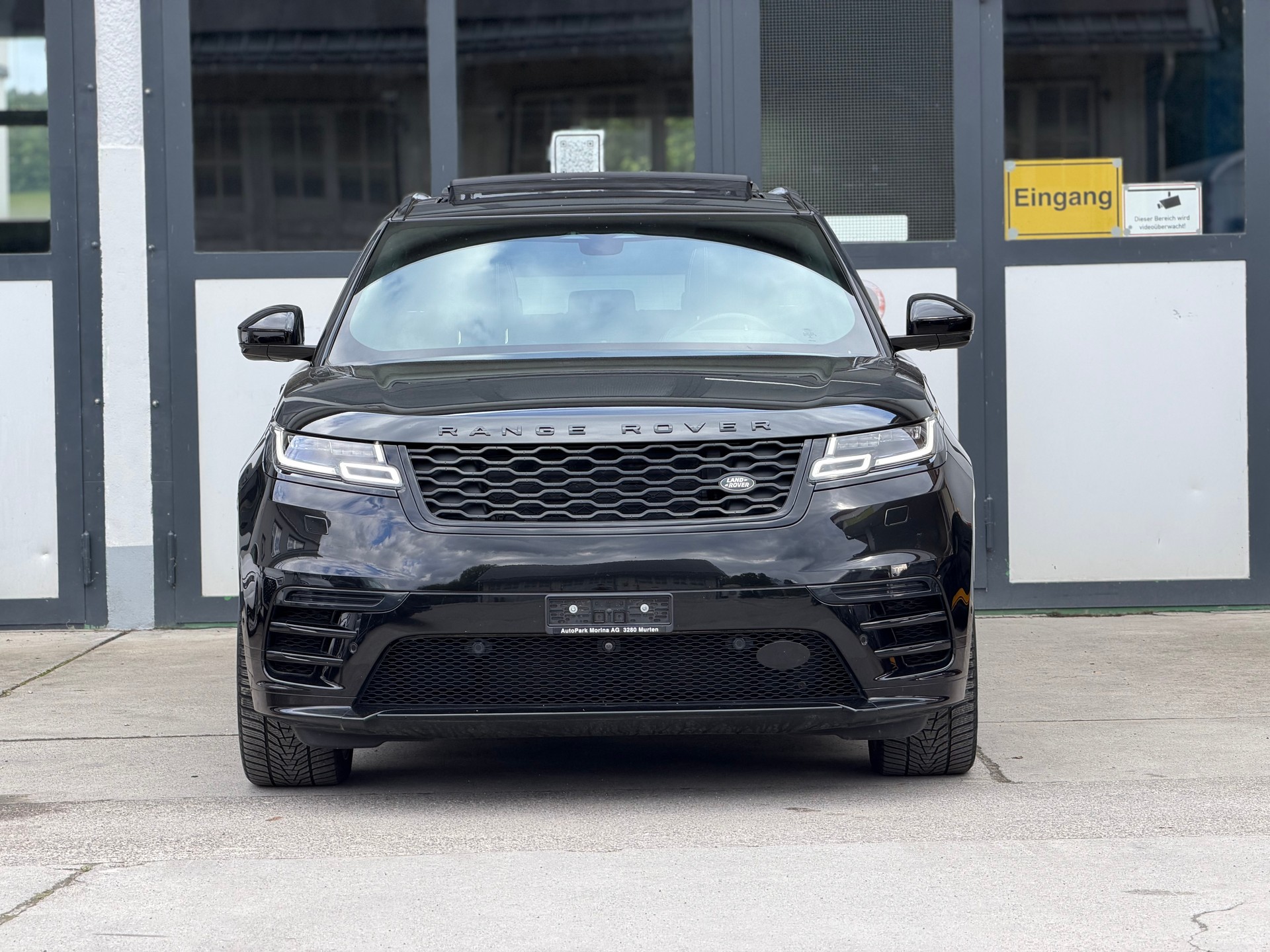 LAND ROVER Range Rover Velar R-Dynamic D 300 I6 MHEV SE Automatic-image-2