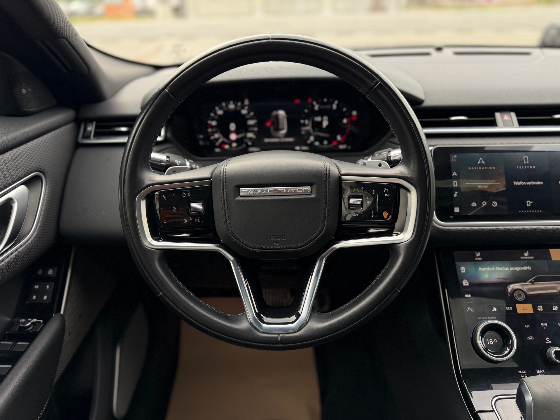 LAND ROVER Range Rover Velar R-Dynamic D 300 I6 MHEV SE Automatic-image-15