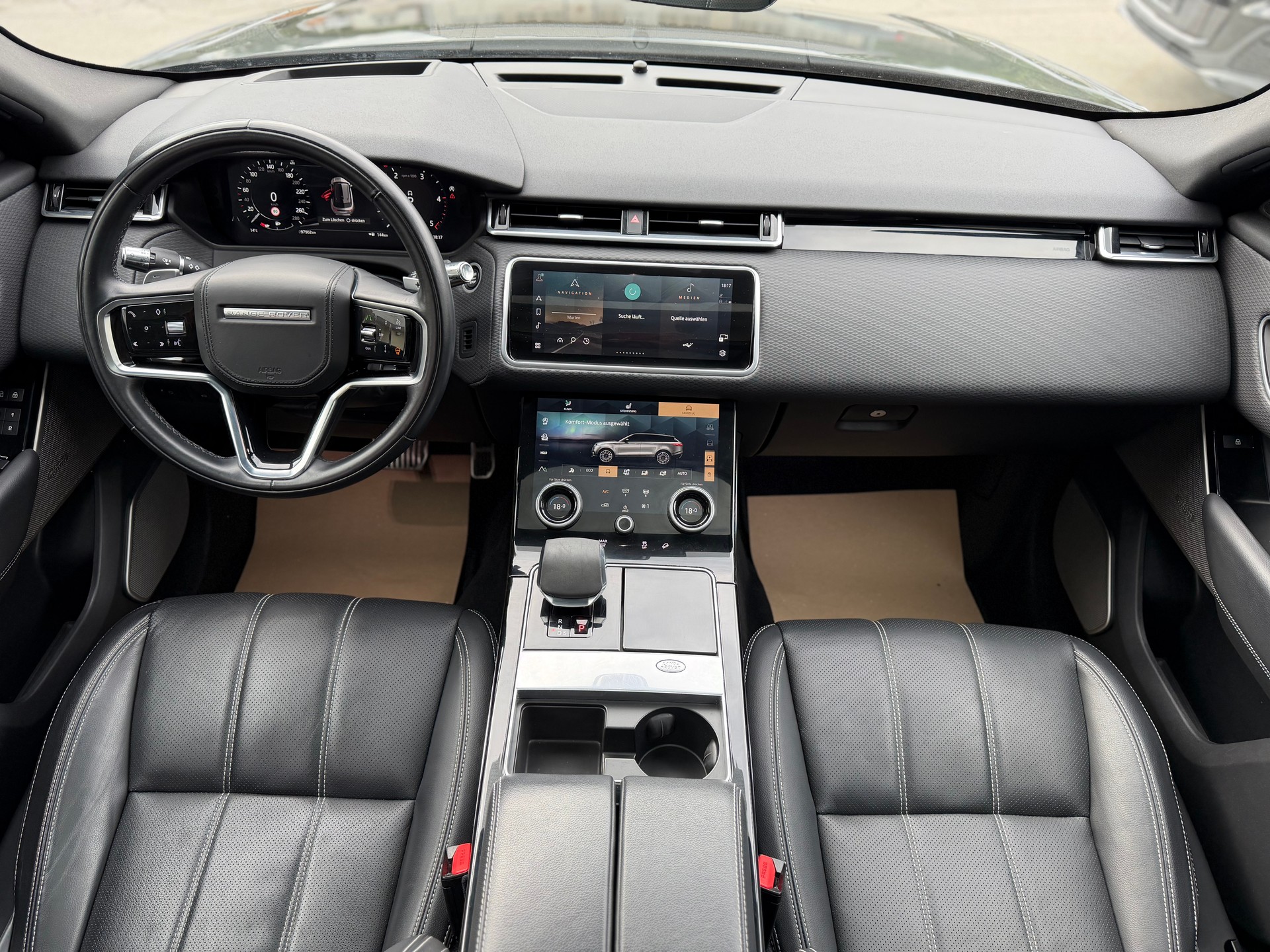 LAND ROVER Range Rover Velar R-Dynamic D 300 I6 MHEV SE Automatic-image-11
