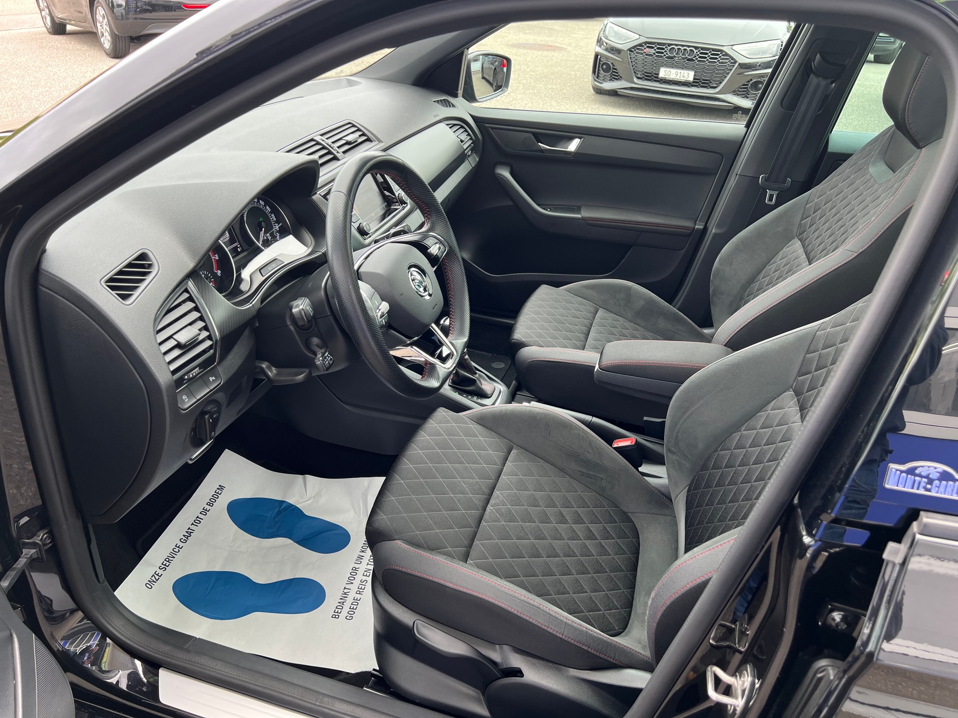 SKODA Fabia 1.0 TSI Monte Carlo DSG-image-8