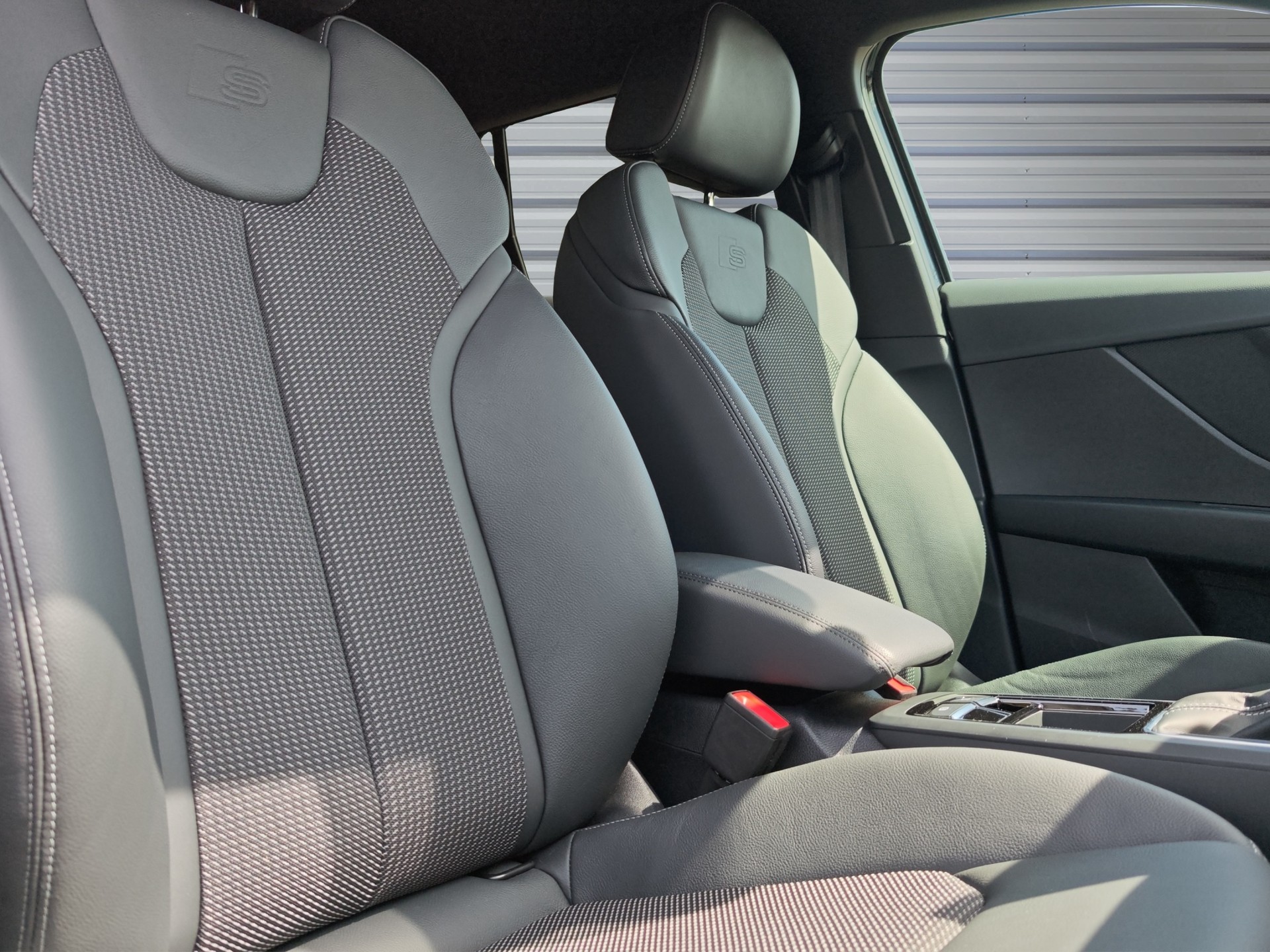 AUDI Q2 40 TFSI advanced Attraction quattro S-tronic-image-12