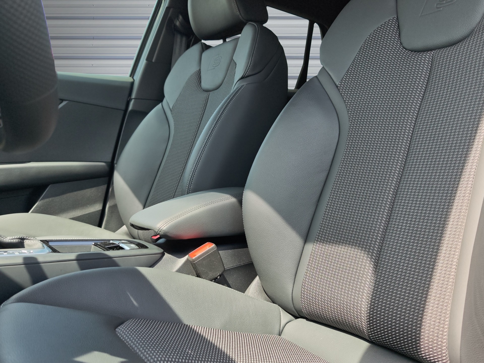 AUDI Q2 40 TFSI advanced Attraction quattro S-tronic-image-8