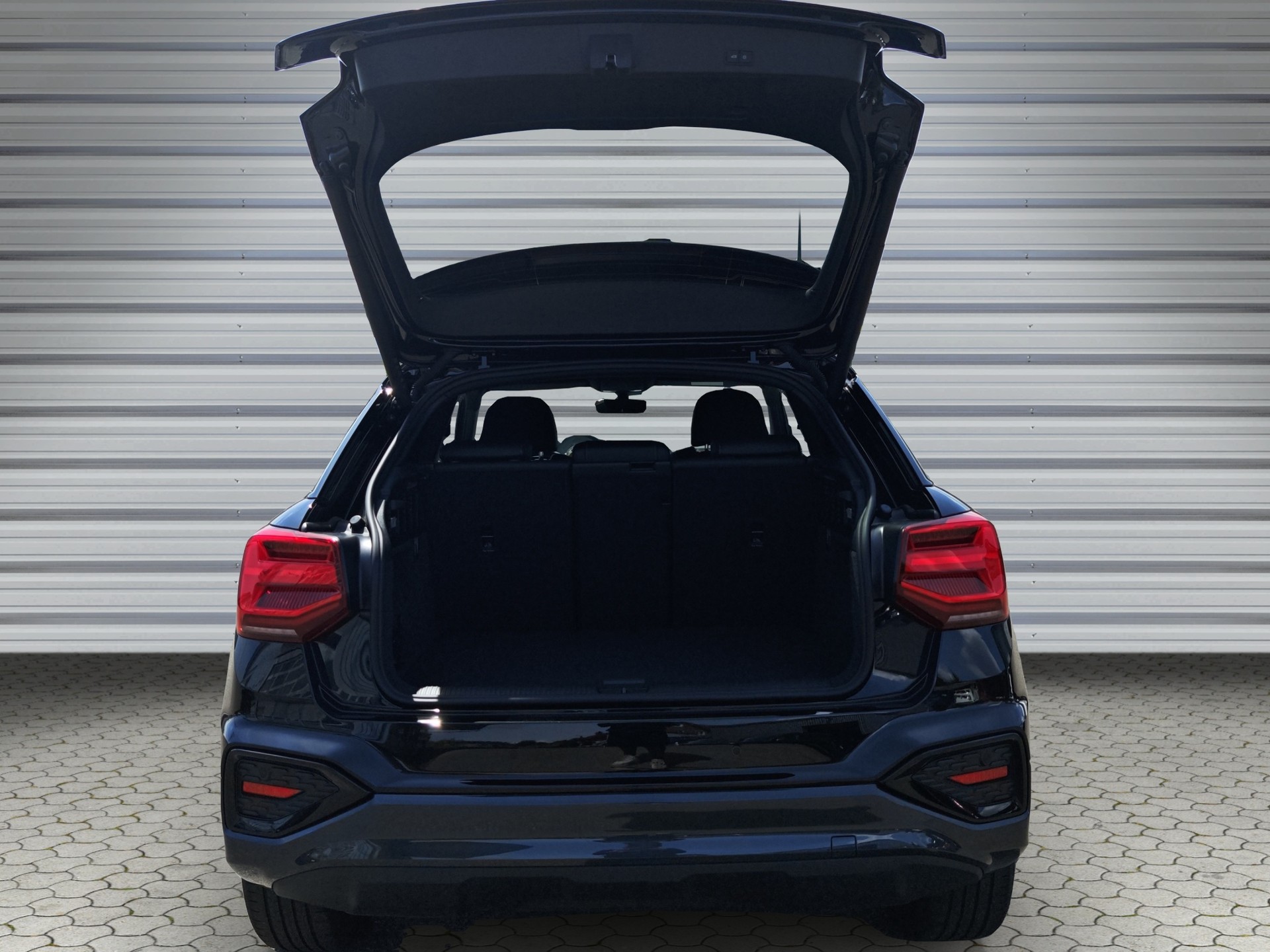 AUDI Q2 40 TFSI advanced Attraction quattro S-tronic-image-13