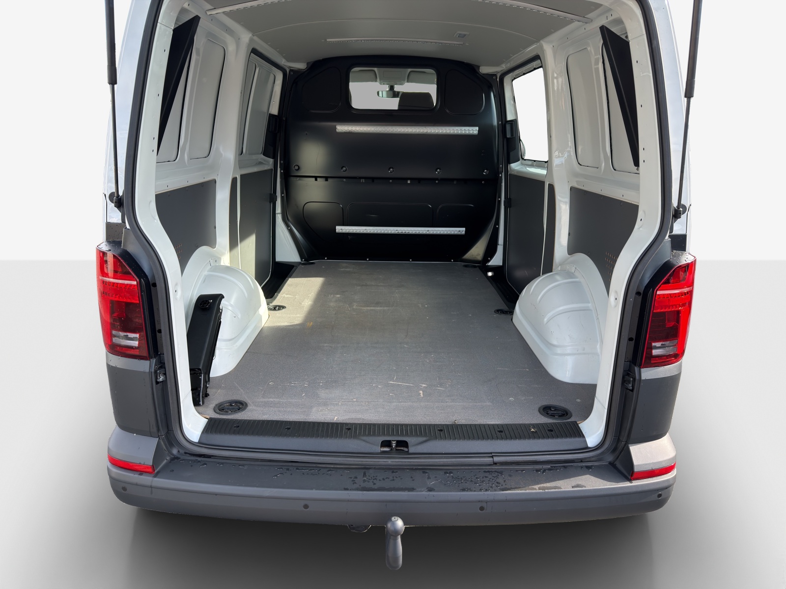 VW T6.1 2.0 TDI-image-12