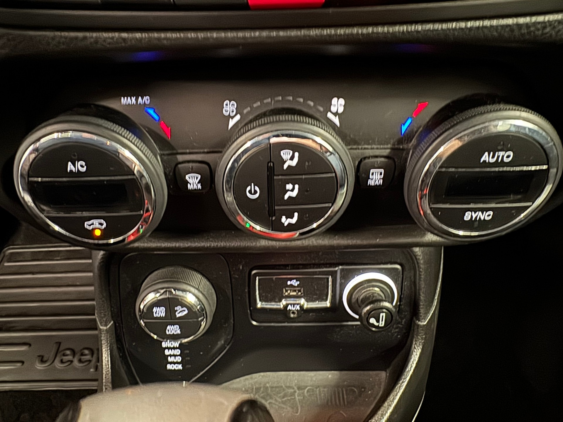 JEEP Renegade 2.0 CRD Trailhawk AWD + Low Range 9ATX-image-14