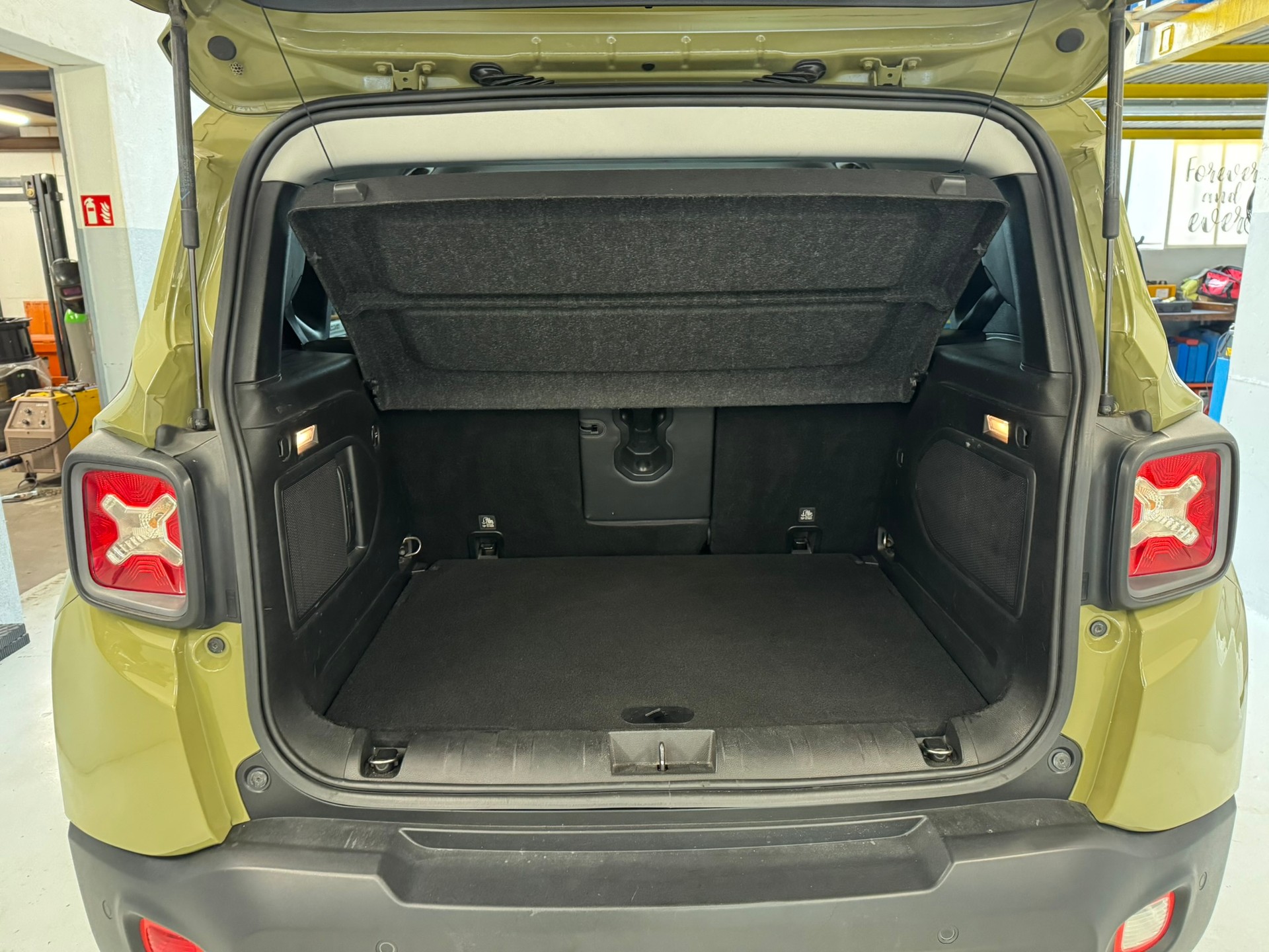 JEEP Renegade 2.0 CRD Trailhawk AWD + Low Range 9ATX-image-11