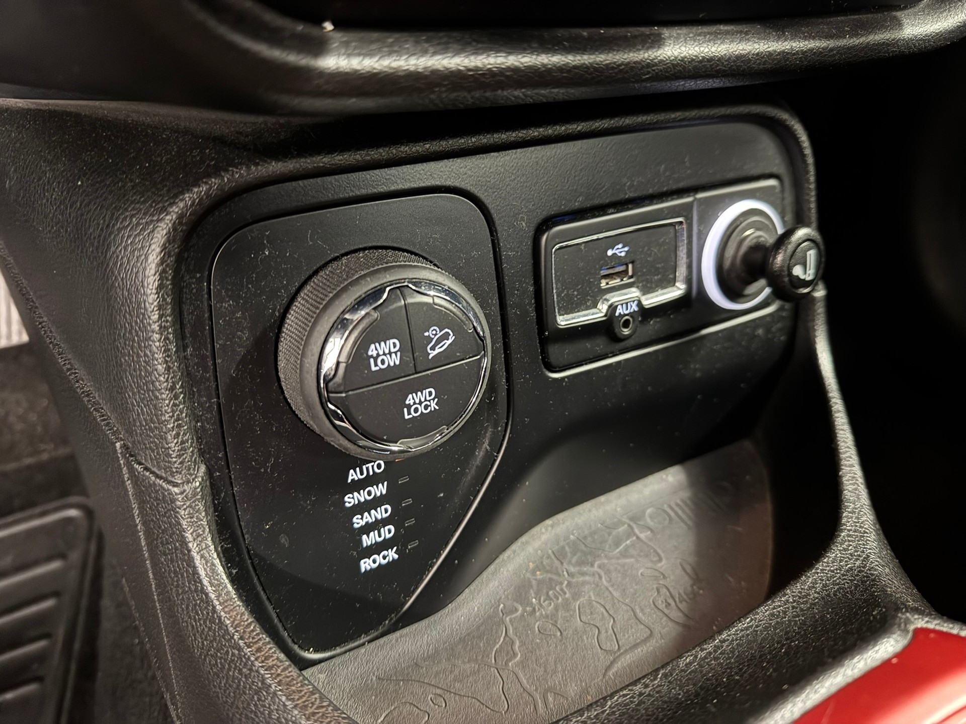 JEEP Renegade 2.0 CRD Trailhawk AWD + Low Range 9ATX-image-15