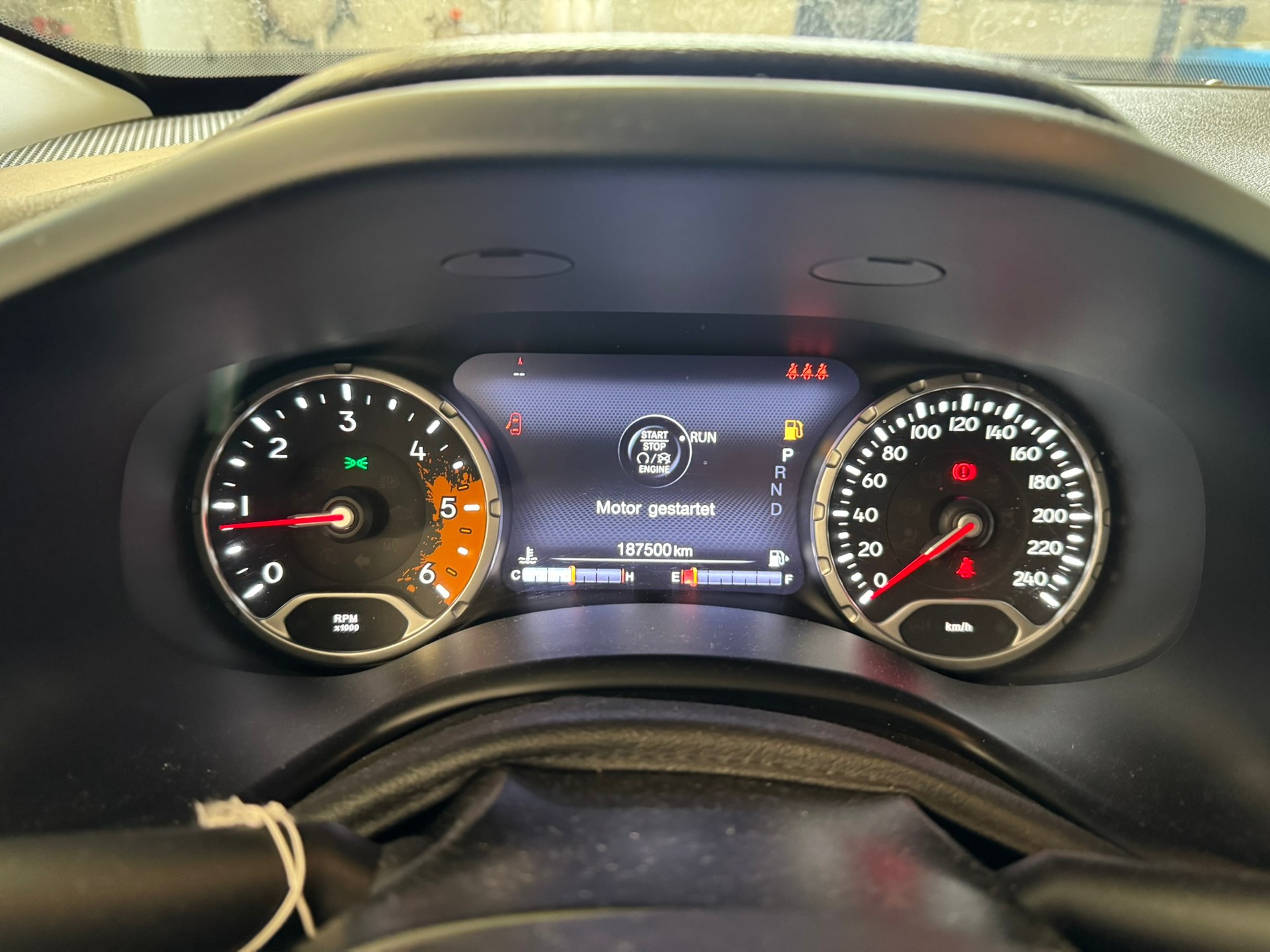 JEEP Renegade 2.0 CRD Trailhawk AWD + Low Range 9ATX-image-13