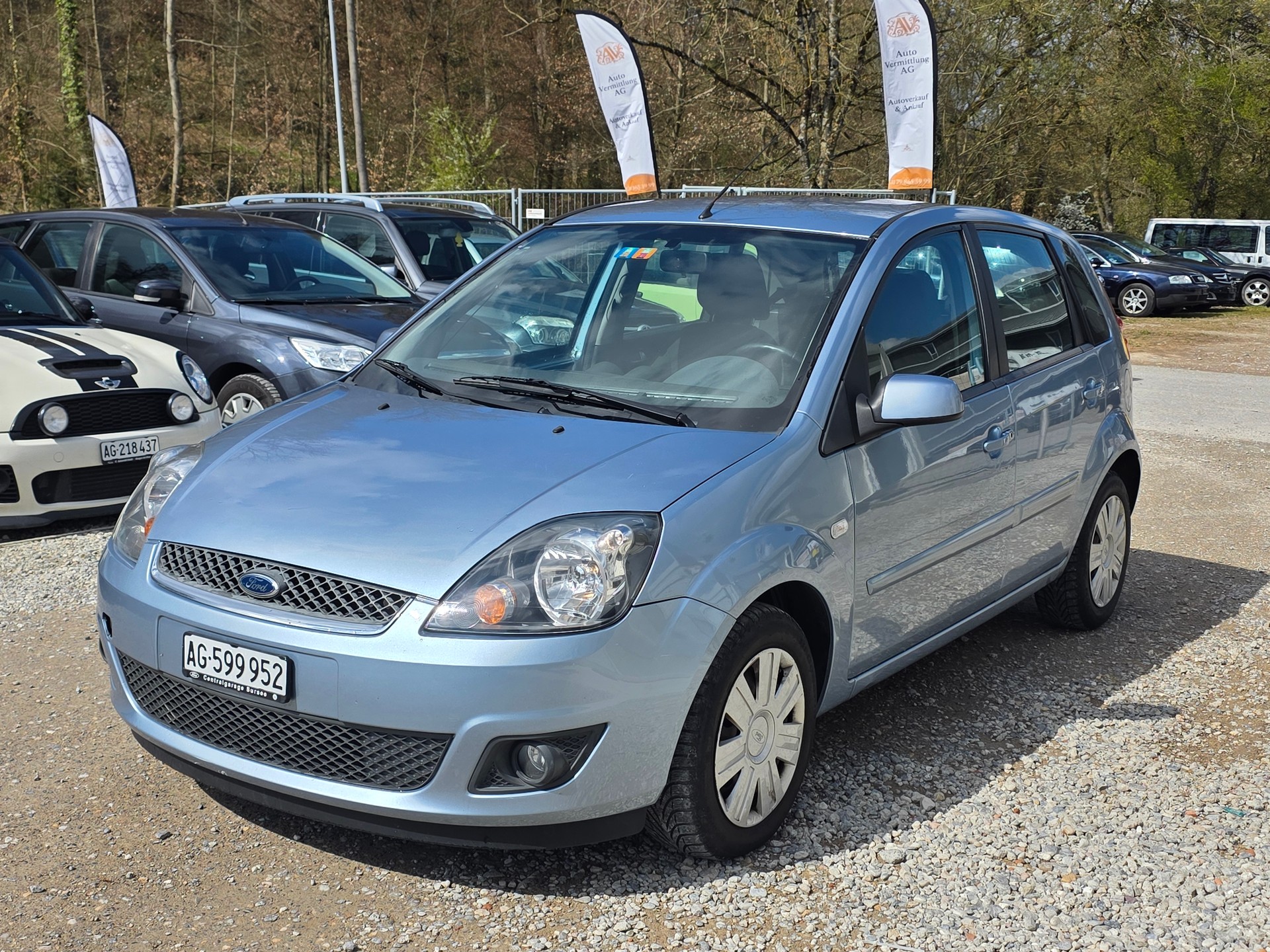 FORD Fiesta 1.4 16V Trend