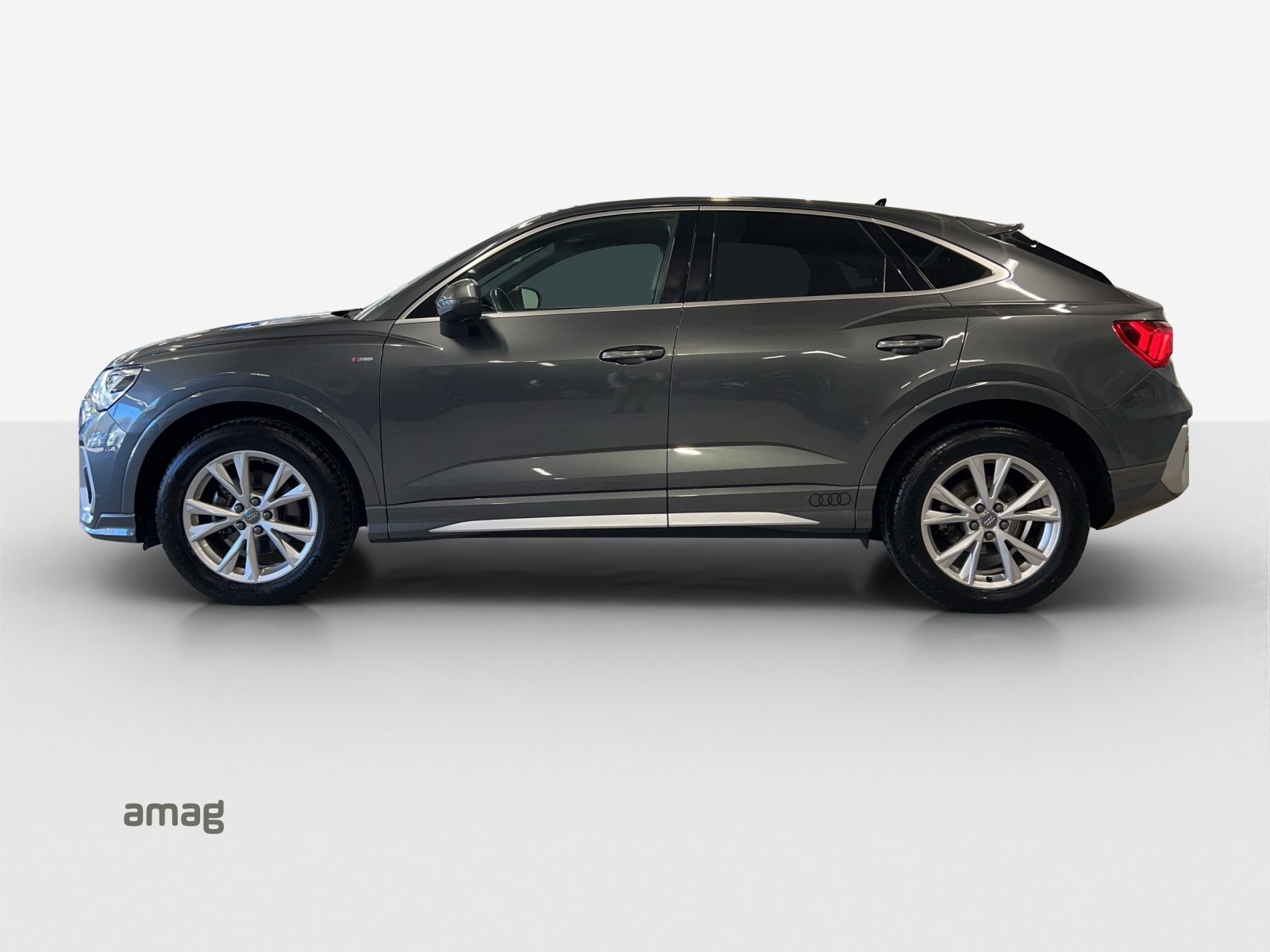 AUDI Q3 Sportback 35 TDI quattro S-tronic-image-11