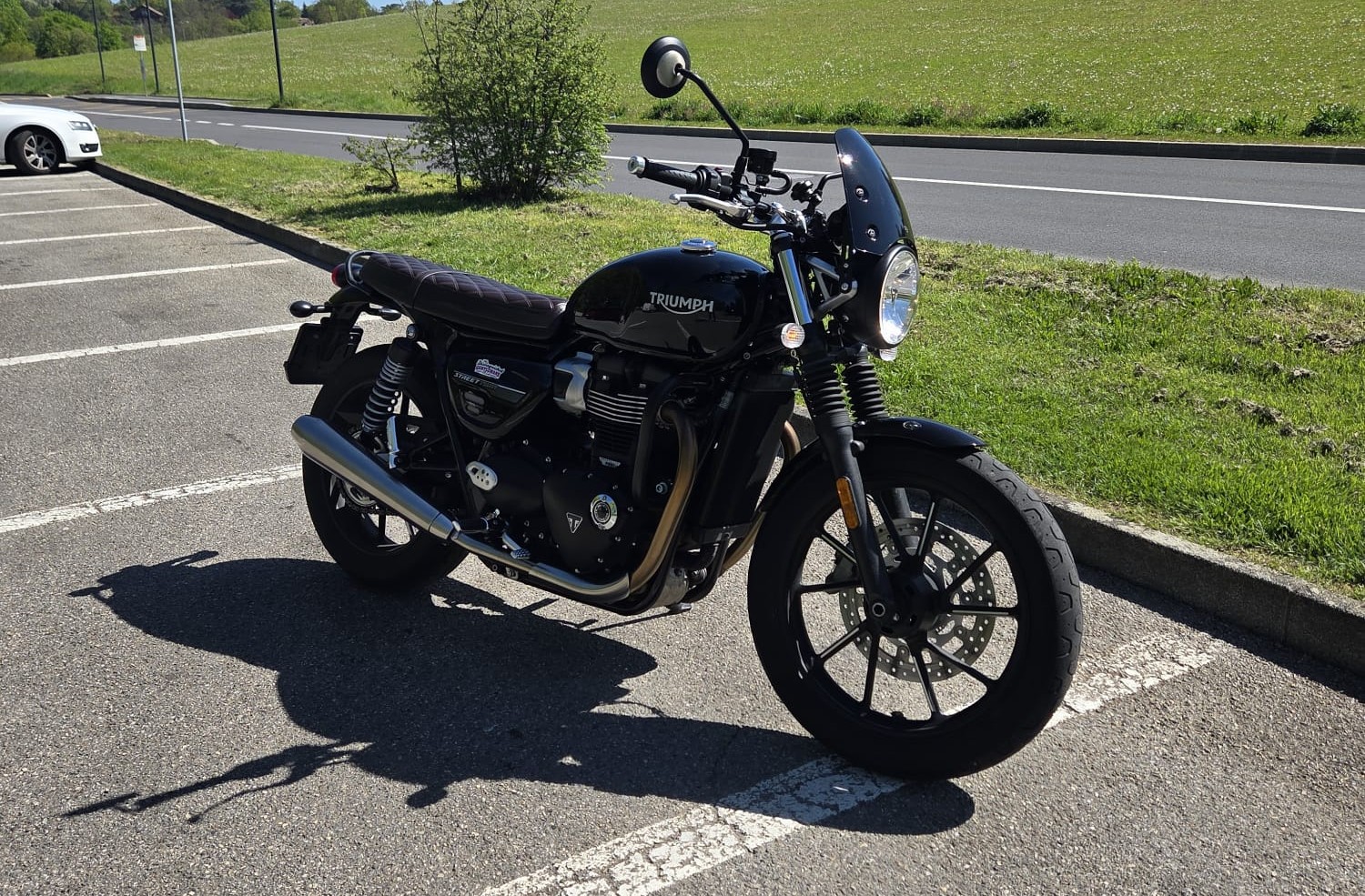 TRIUMPH Street Twin 900 Special Edition