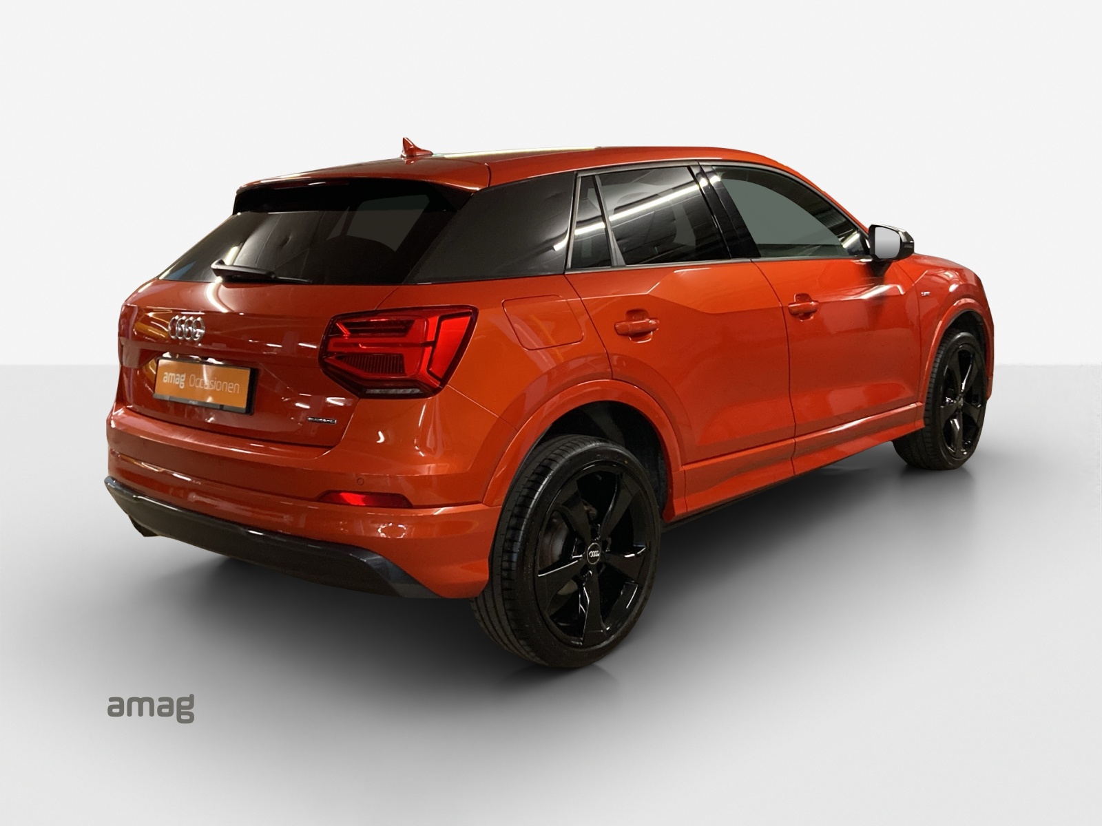AUDI Q2 2.0 TFSI sport quattro S-tronic-image-4