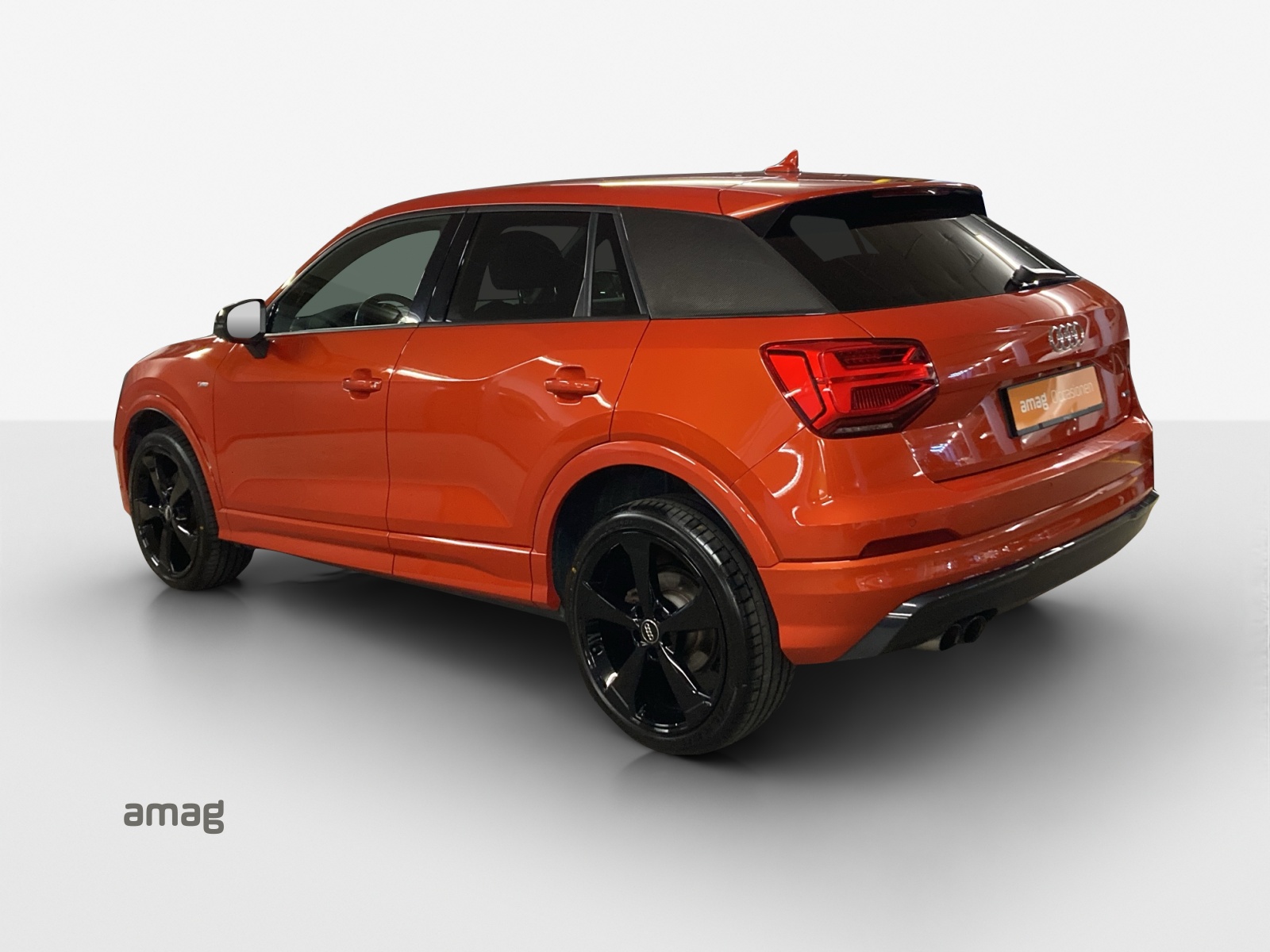 AUDI Q2 2.0 TFSI sport quattro S-tronic-image-2