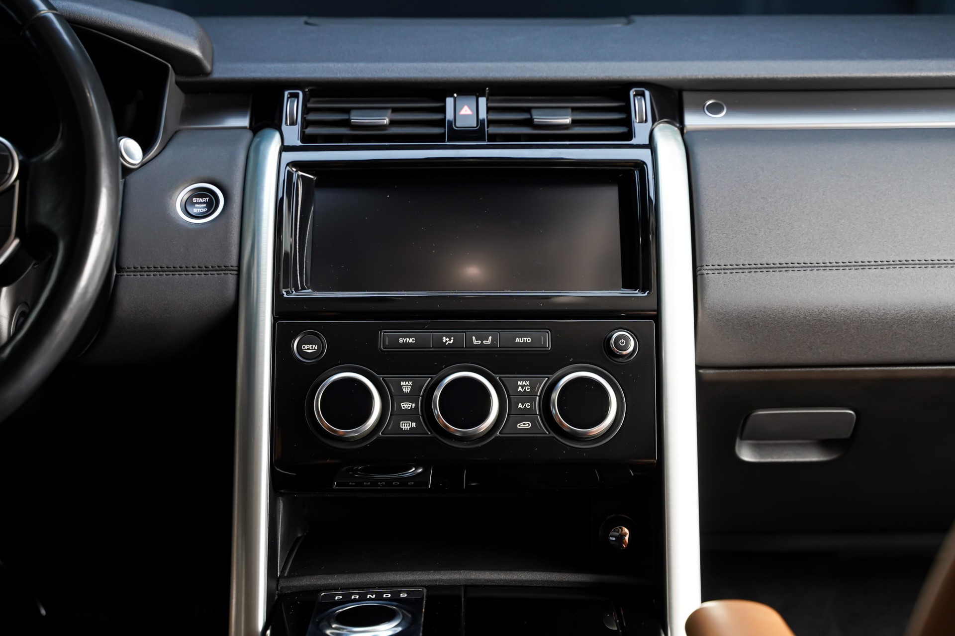 LAND ROVER Discovery 2.0 SD4 HSE Automatic-image-20