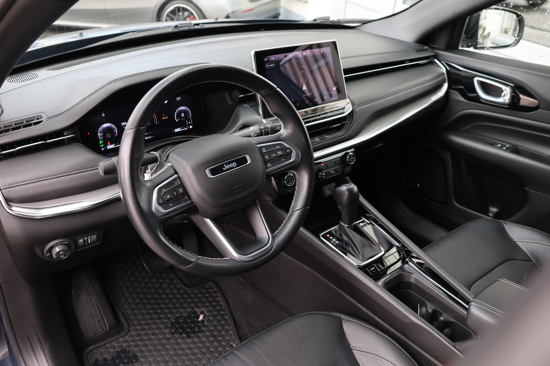 JEEP Compass 4x2 1.3 Turbo S DKG (CH)-image-9