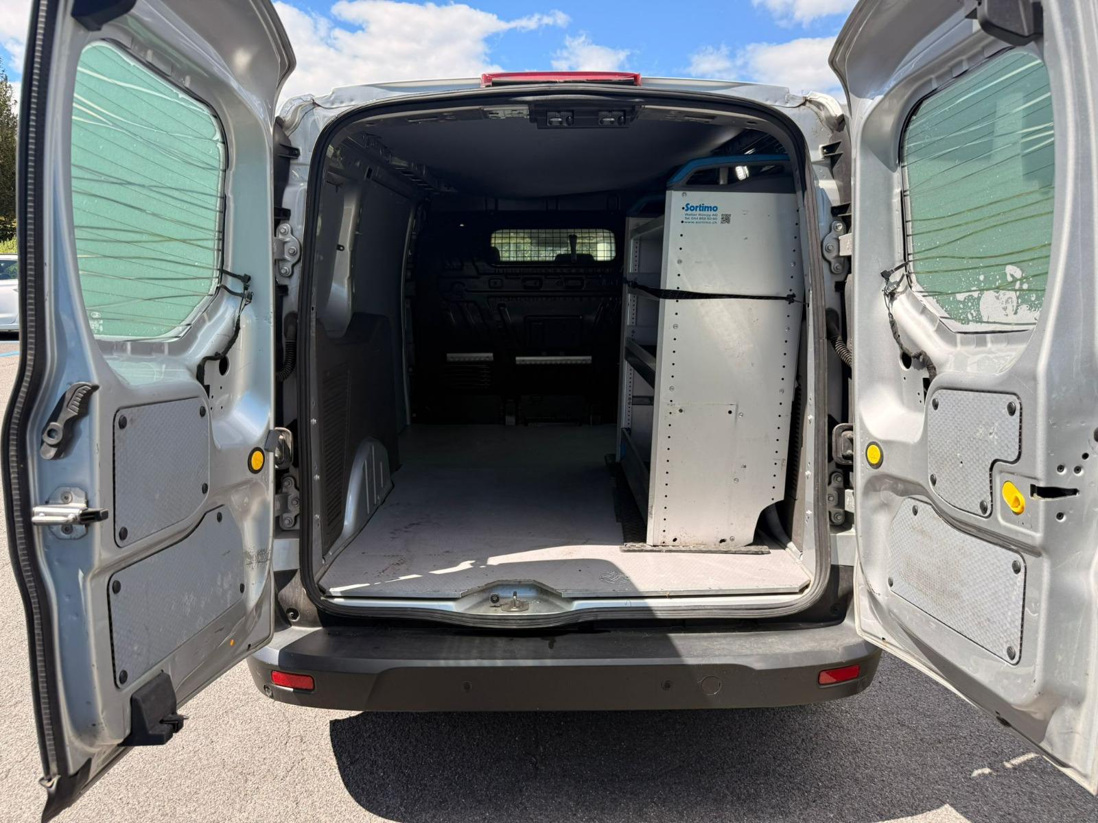FORD Transit Connect Van T230 DCIV 1.5 EcoBlue Ambi. A-image-23