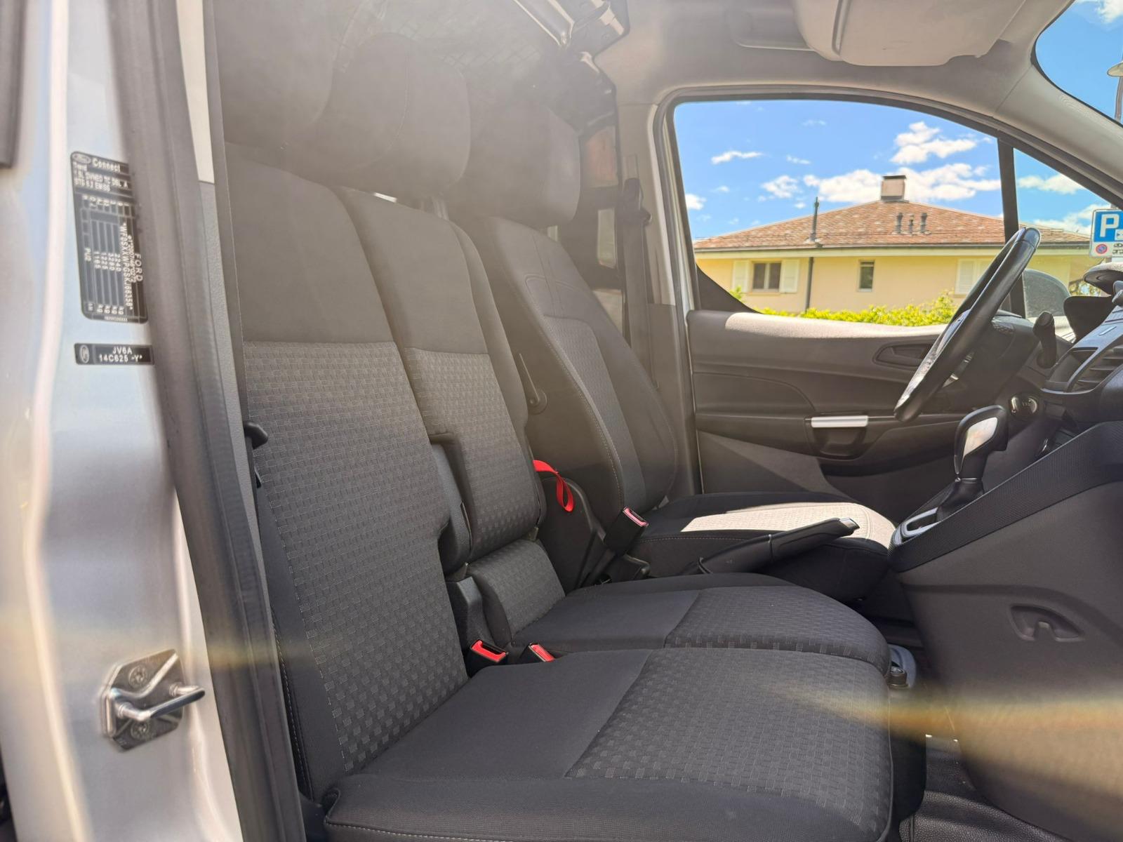FORD Transit Connect Van T230 DCIV 1.5 EcoBlue Ambi. A-image-12