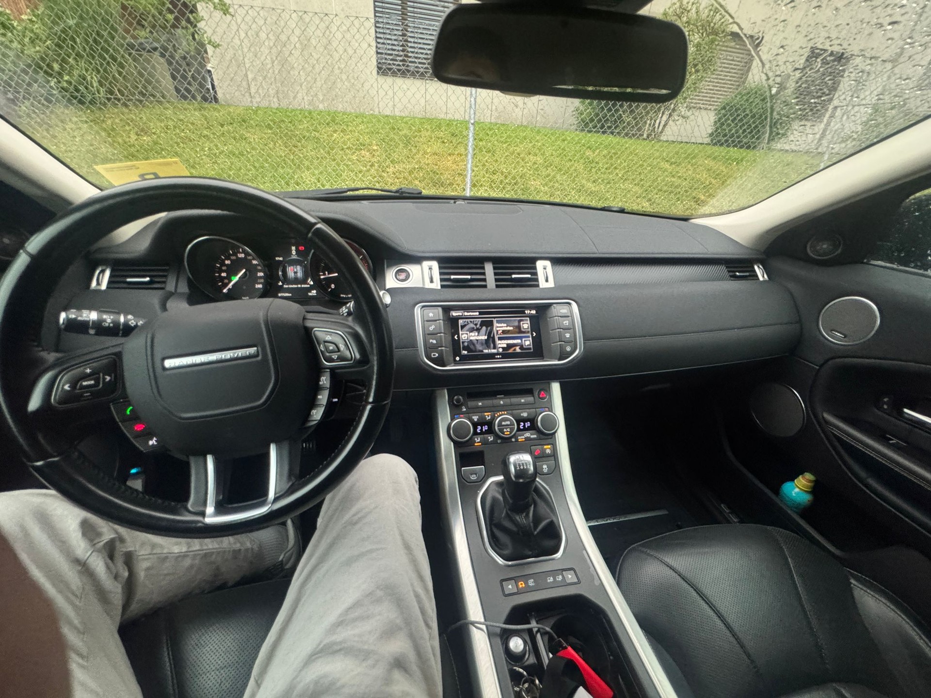 LAND ROVER 2.0 TD4 HSE Dynamic-image-3