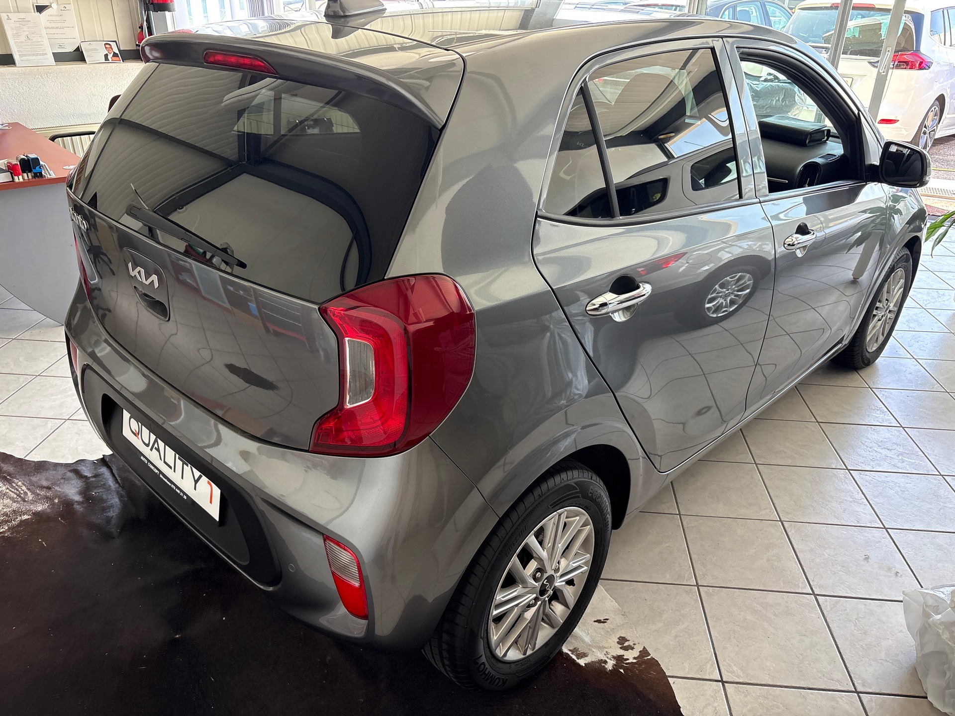 KIA Picanto 1.0 CVVT First Edition AMT-image-5