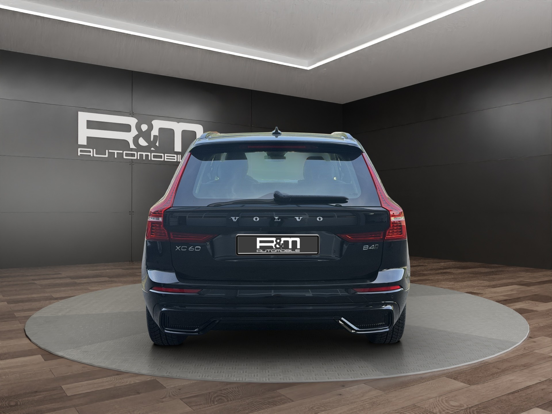 VOLVO XC60 B4 Diesel Mild Hybrid AWD Plus Dark Geartronic-image-4
