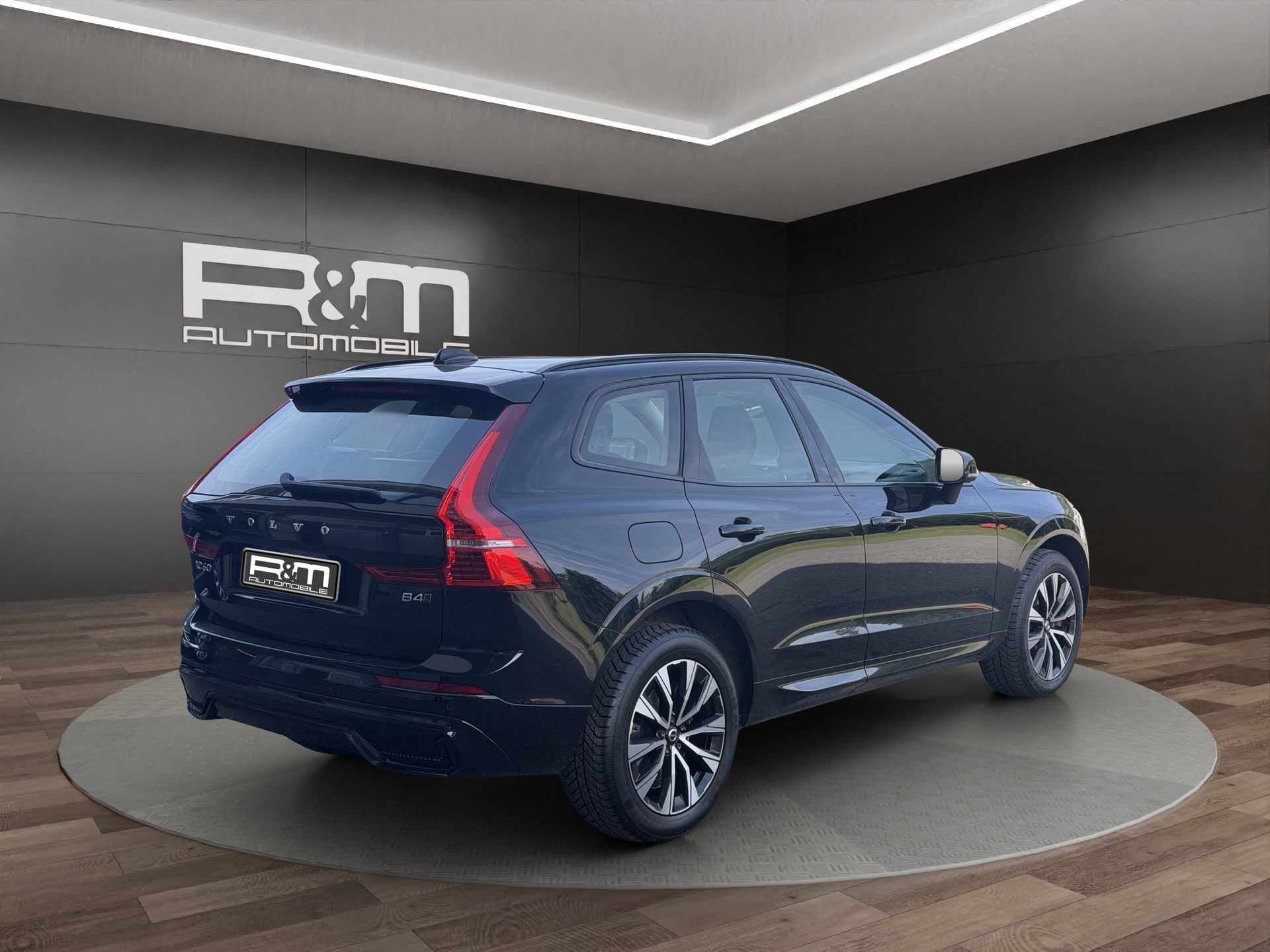 VOLVO XC60 B4 Diesel Mild Hybrid AWD Plus Dark Geartronic-image-3