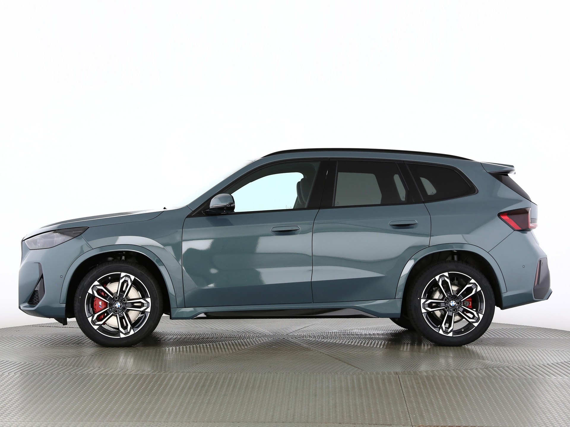 BMW X1 23d xDrive paddles-image-2