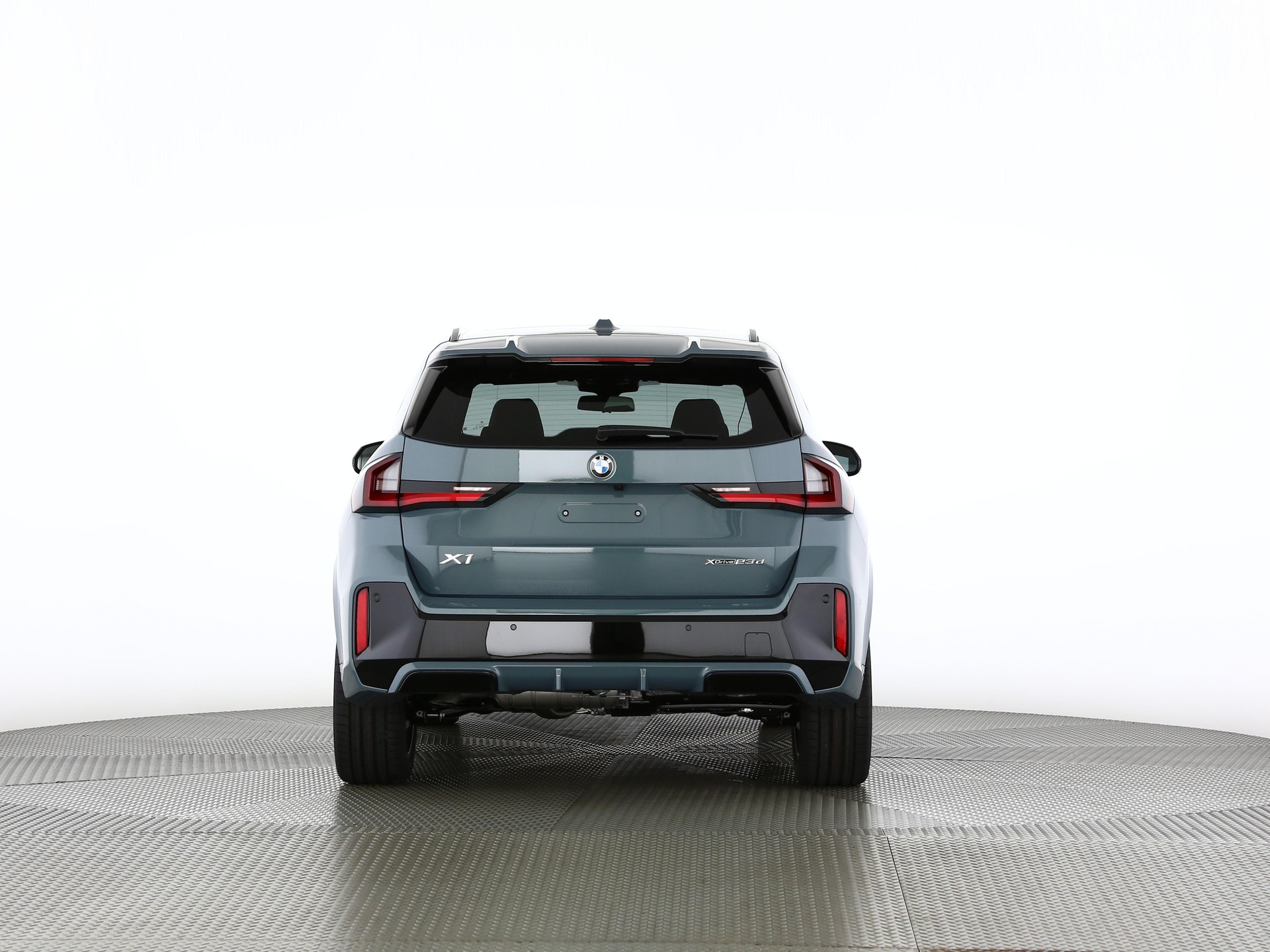 BMW X1 23d xDrive paddles-image-3