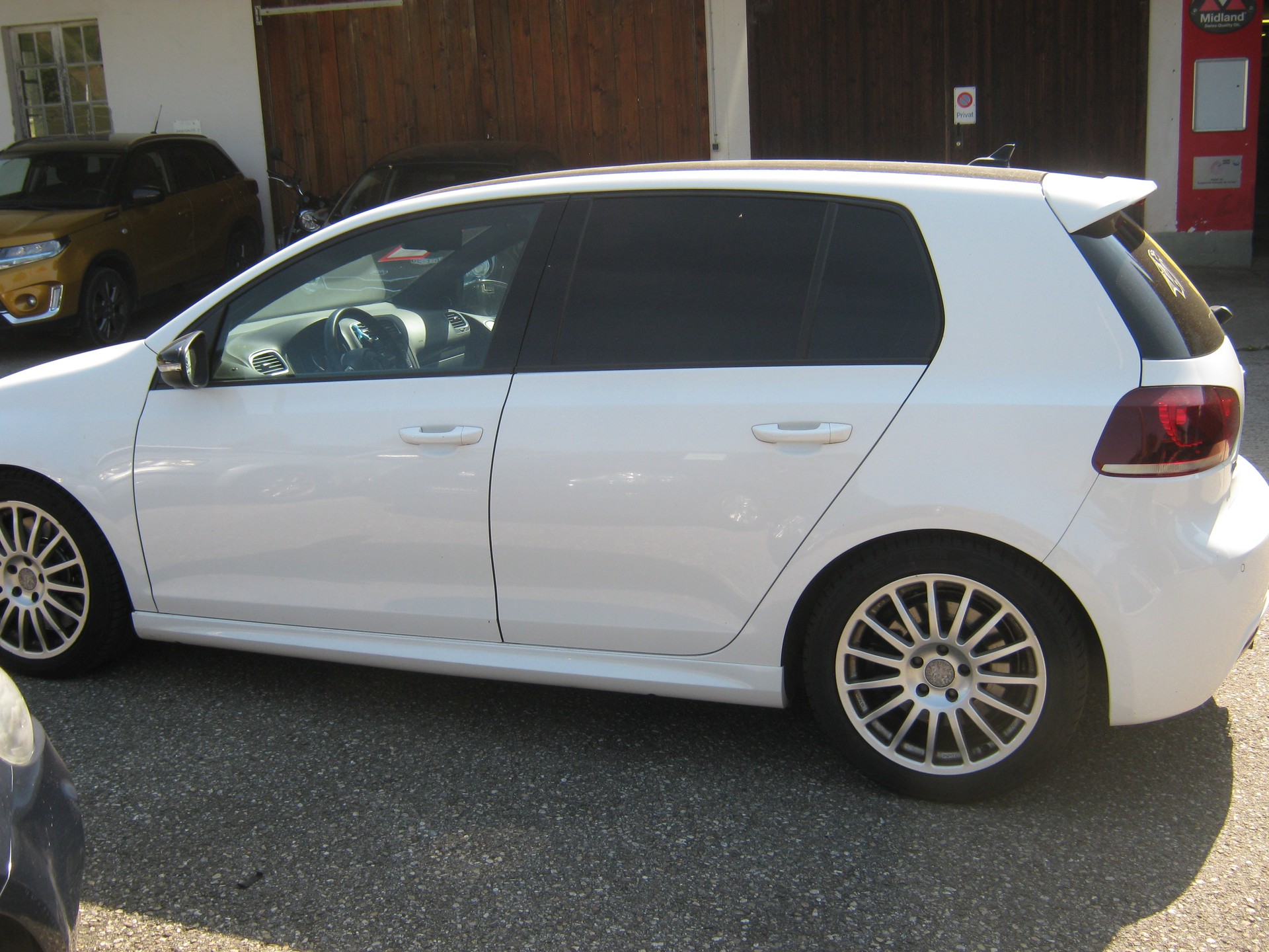 VW R-image-2