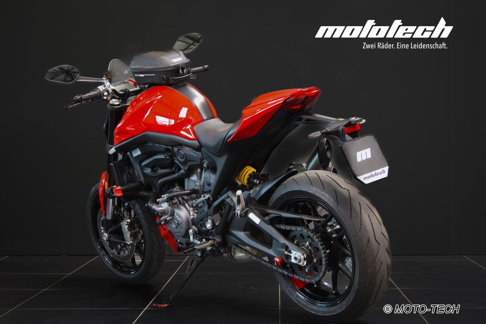 DUCATI Monster + 937-showroom-element-3