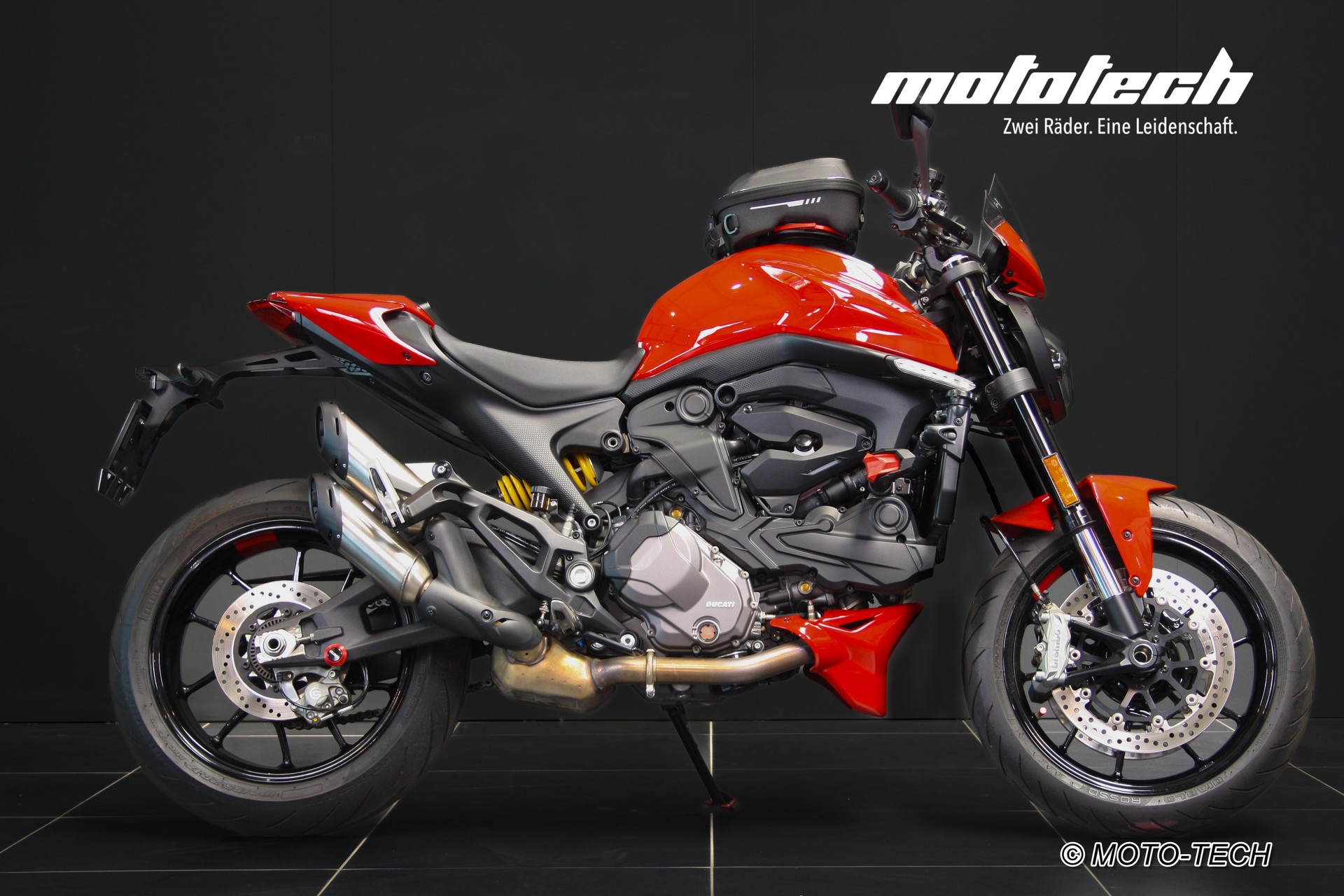 DUCATI Monster + 937-showroom-element-1