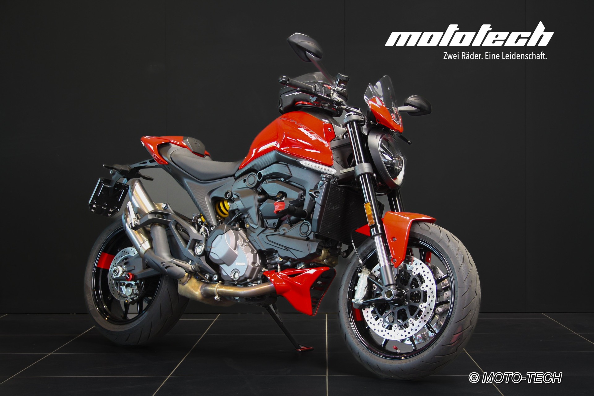 DUCATI Monster + 937
