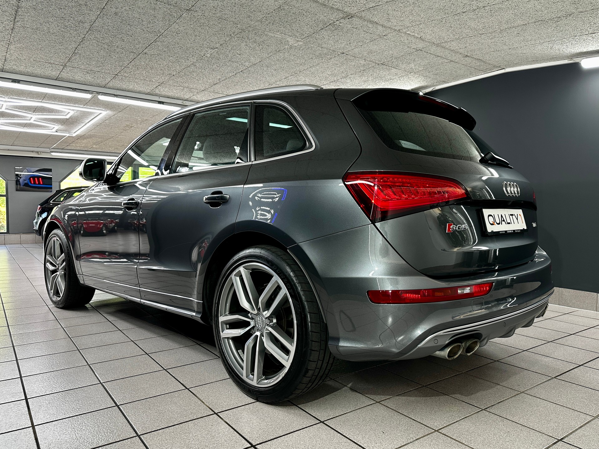 AUDI SQ5 3.0 TDI quattro tiptronic-image-6