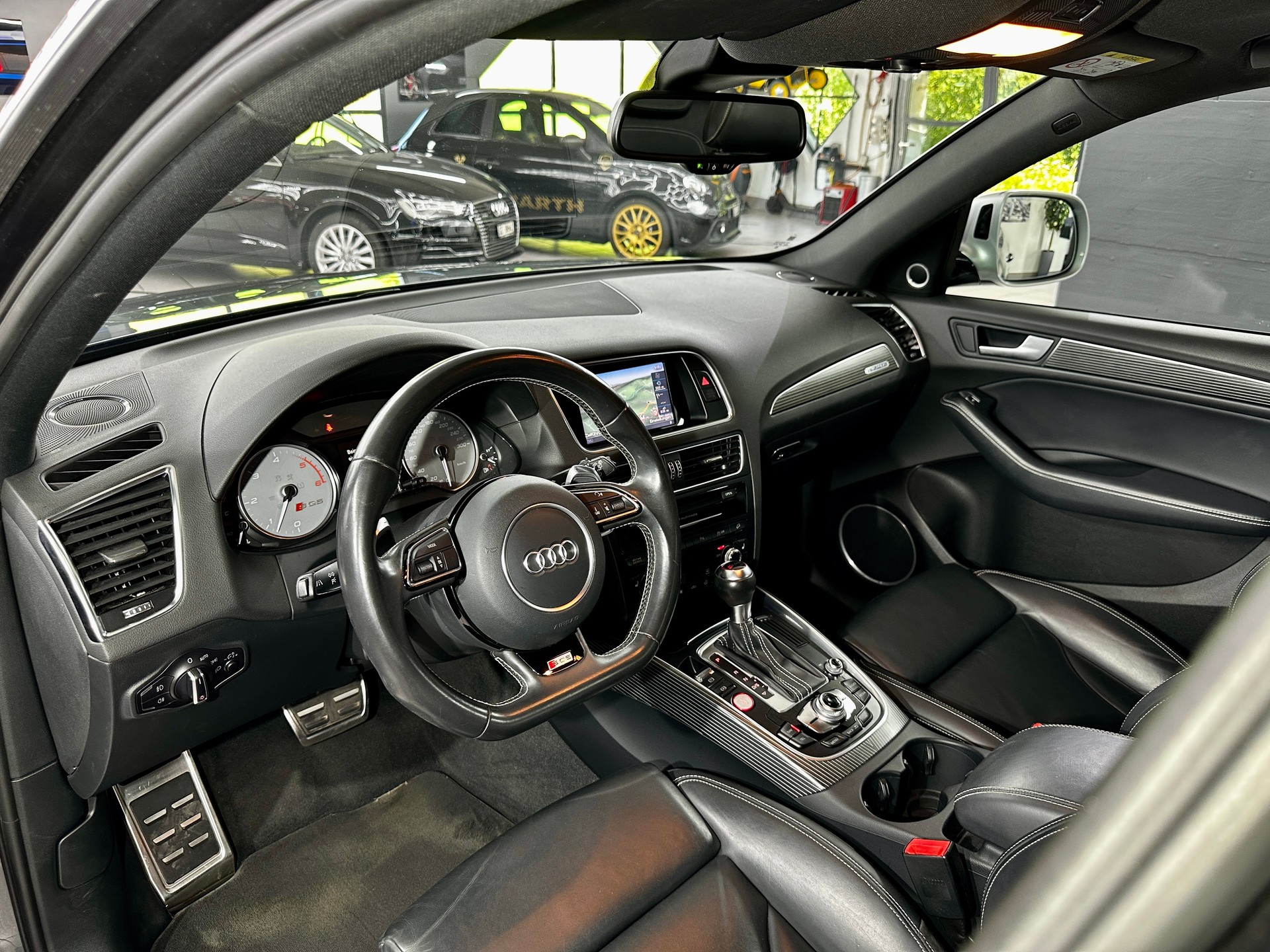 AUDI SQ5 3.0 TDI quattro tiptronic-image-13