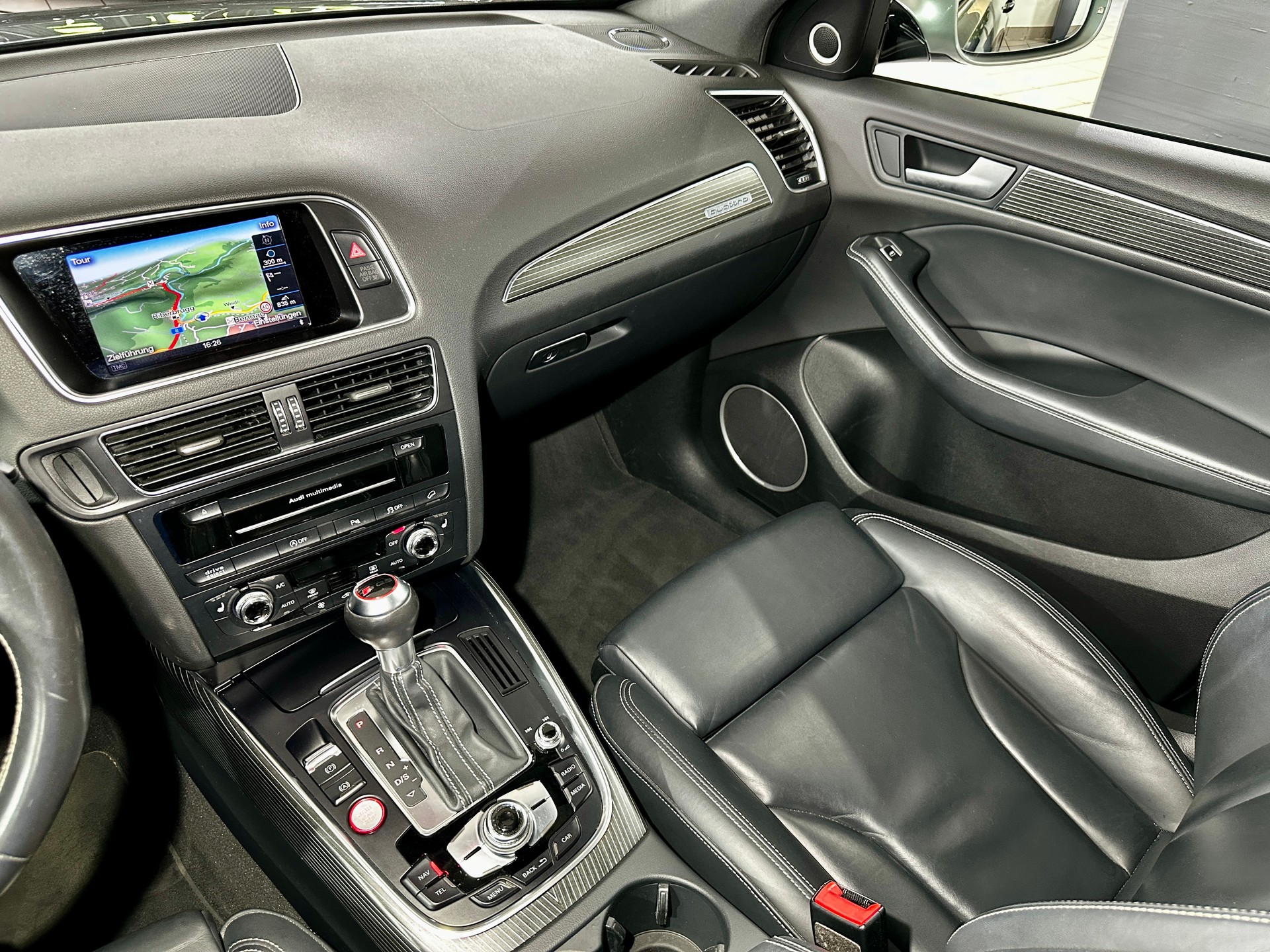 AUDI SQ5 3.0 TDI quattro tiptronic-image-20