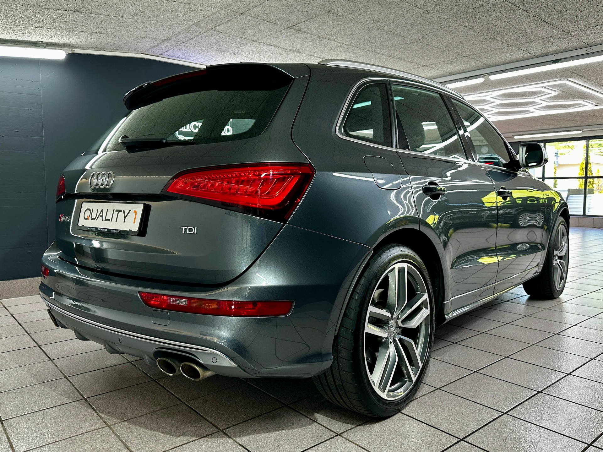AUDI SQ5 3.0 TDI quattro tiptronic-image-2