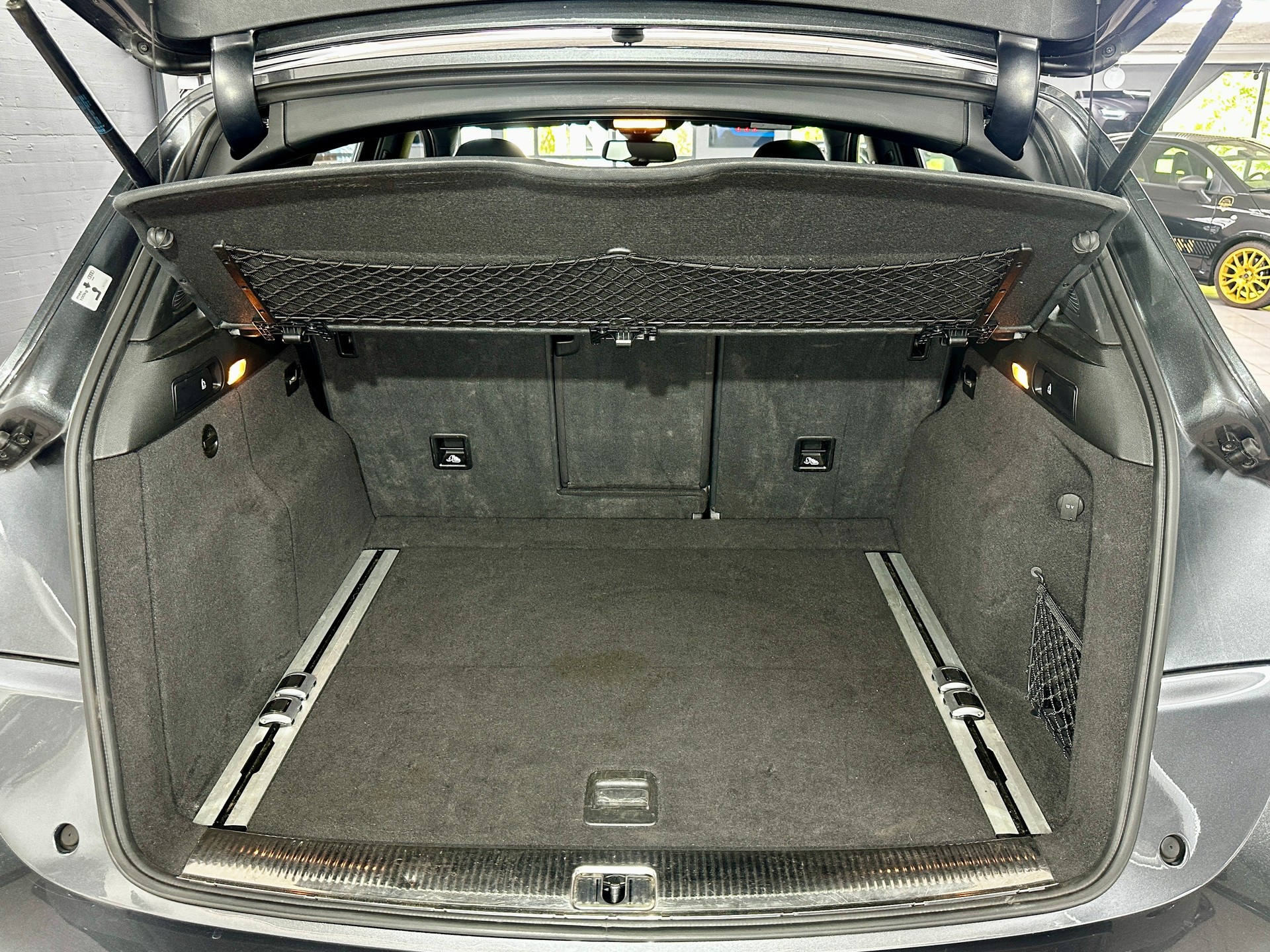 AUDI SQ5 3.0 TDI quattro tiptronic-image-30