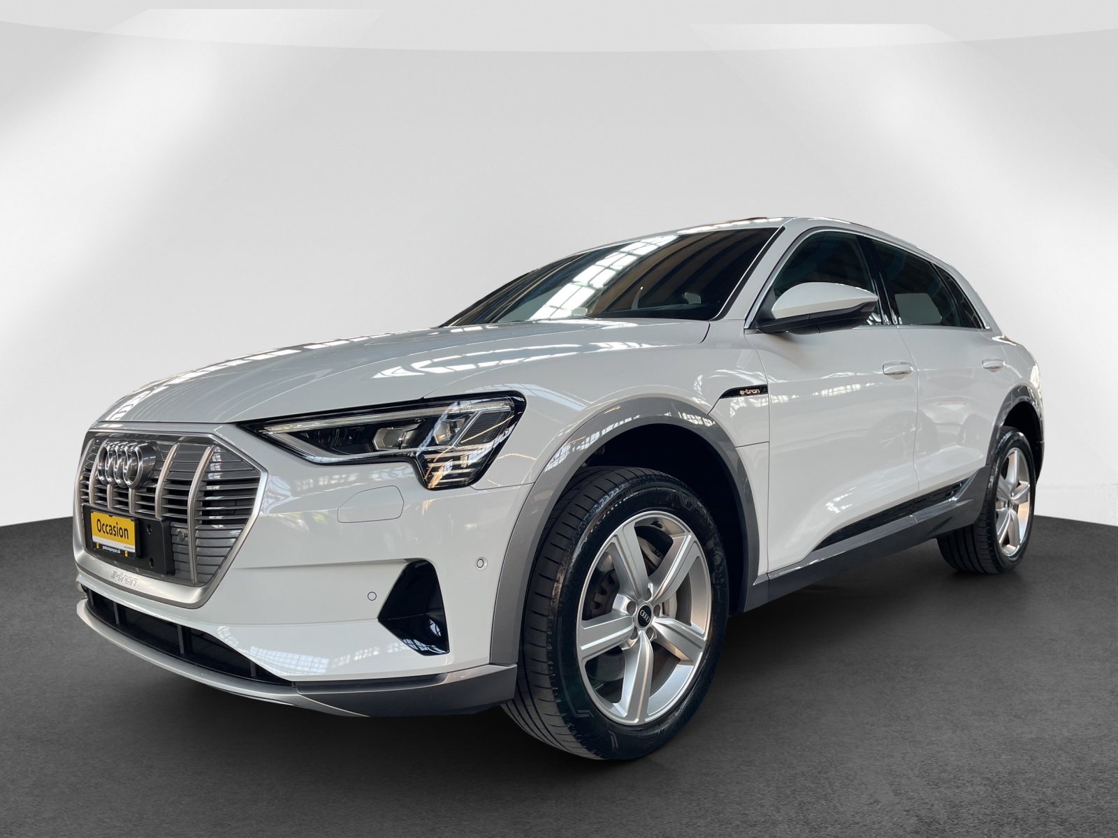 AUDI e-tron 55 Advanced quattro-image-2
