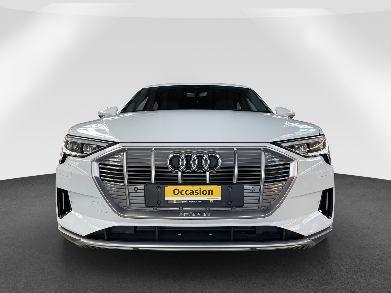 AUDI e-tron 55 Advanced quattro-image-1