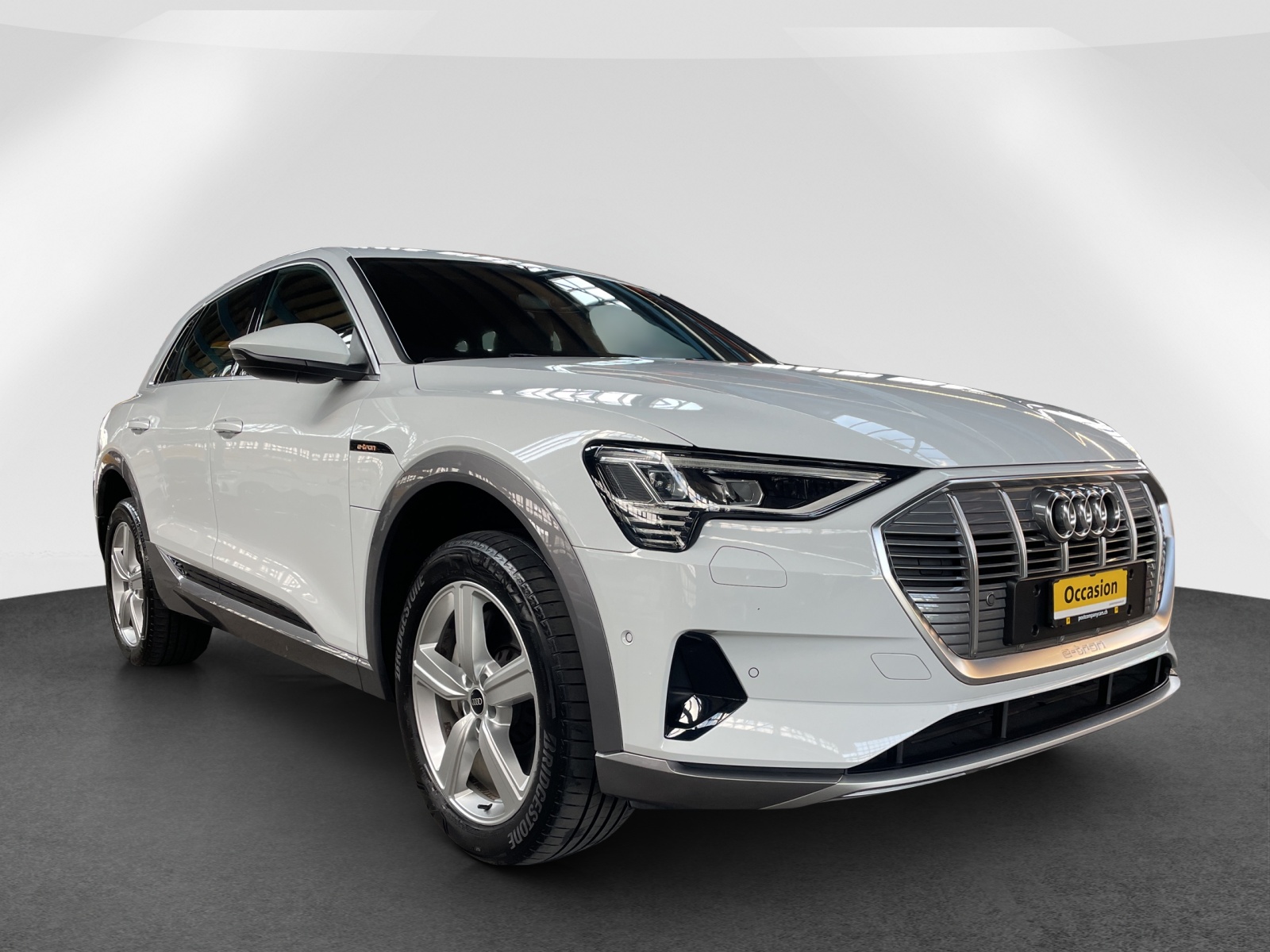 AUDI e-tron 55 Advanced quattro-image-0