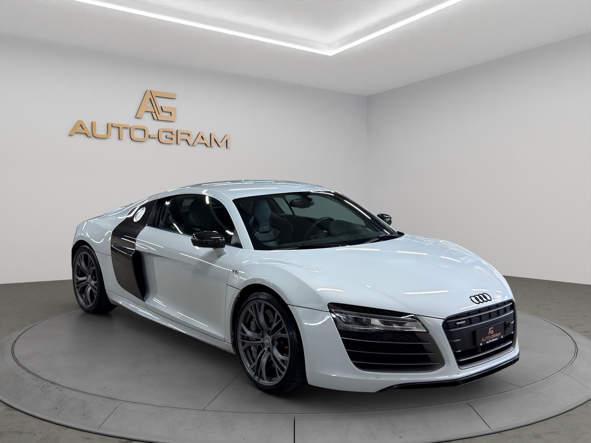 AUDI R8 Coupé 5.2 S-Tronic Capristo-image-7