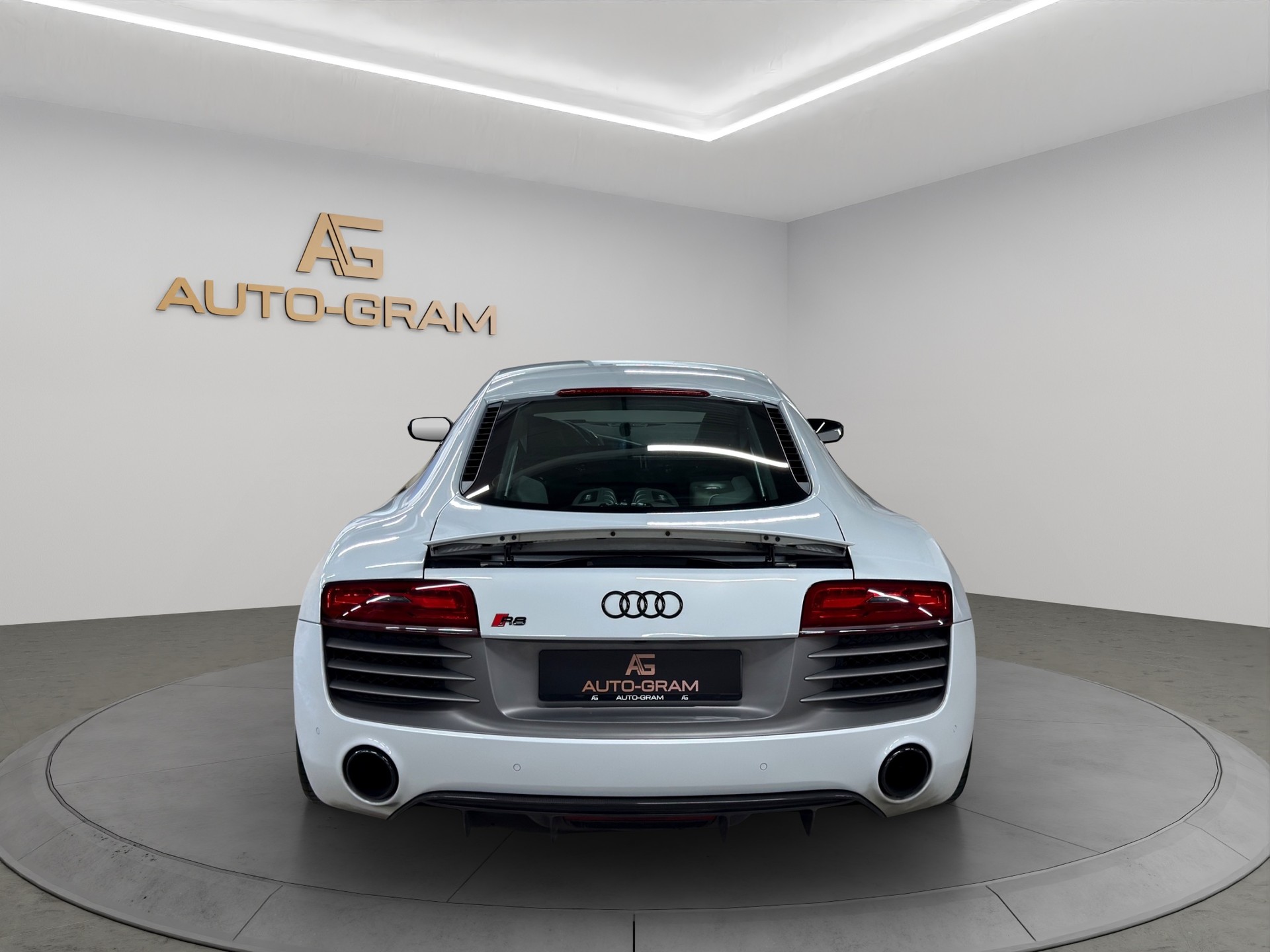 AUDI R8 Coupé 5.2 S-Tronic Capristo-image-4